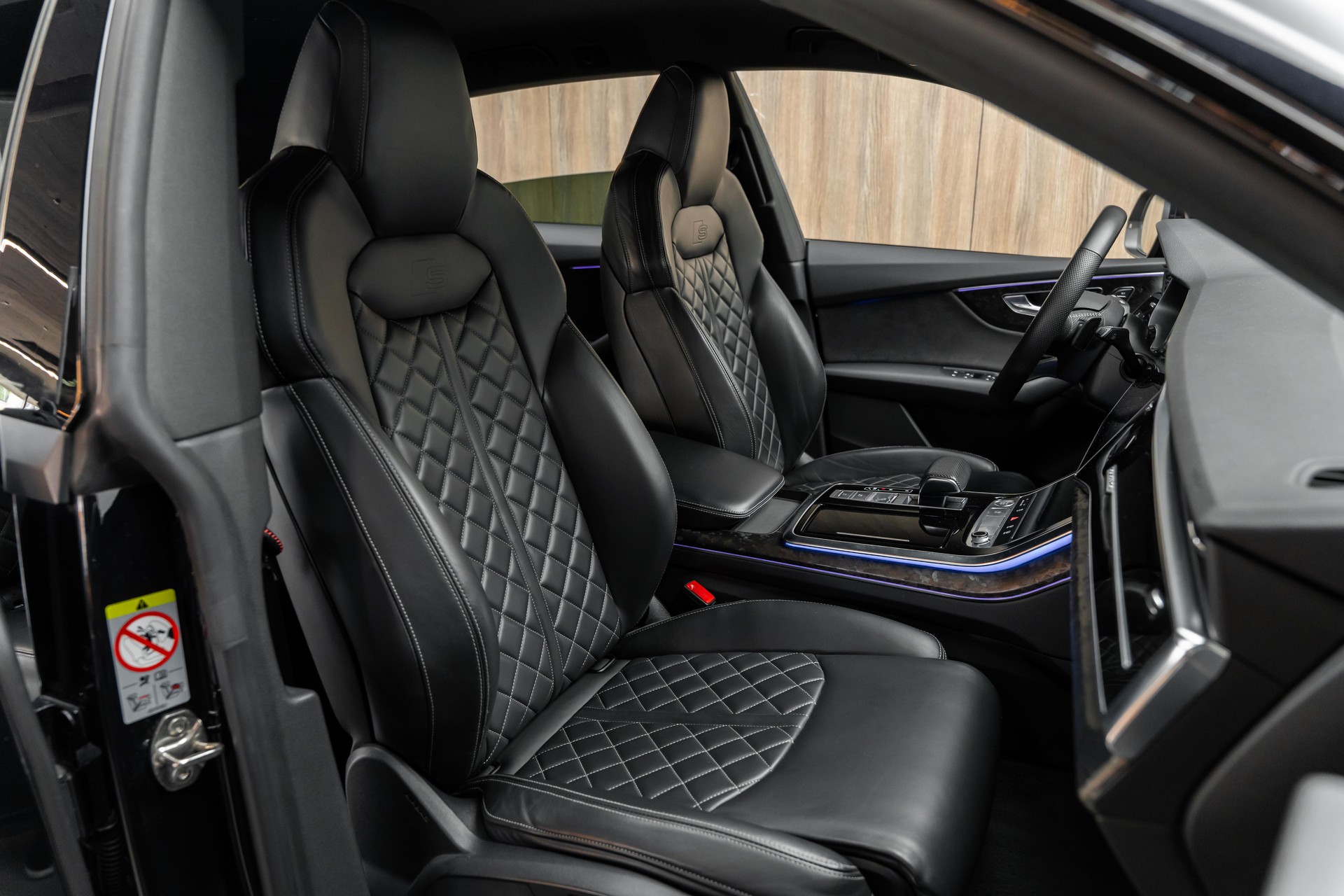 AUDI Q8 50 TDI quattro tiptronic-image-8