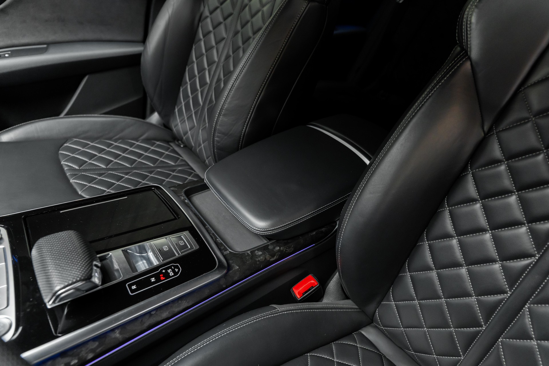AUDI Q8 50 TDI quattro tiptronic-image-16