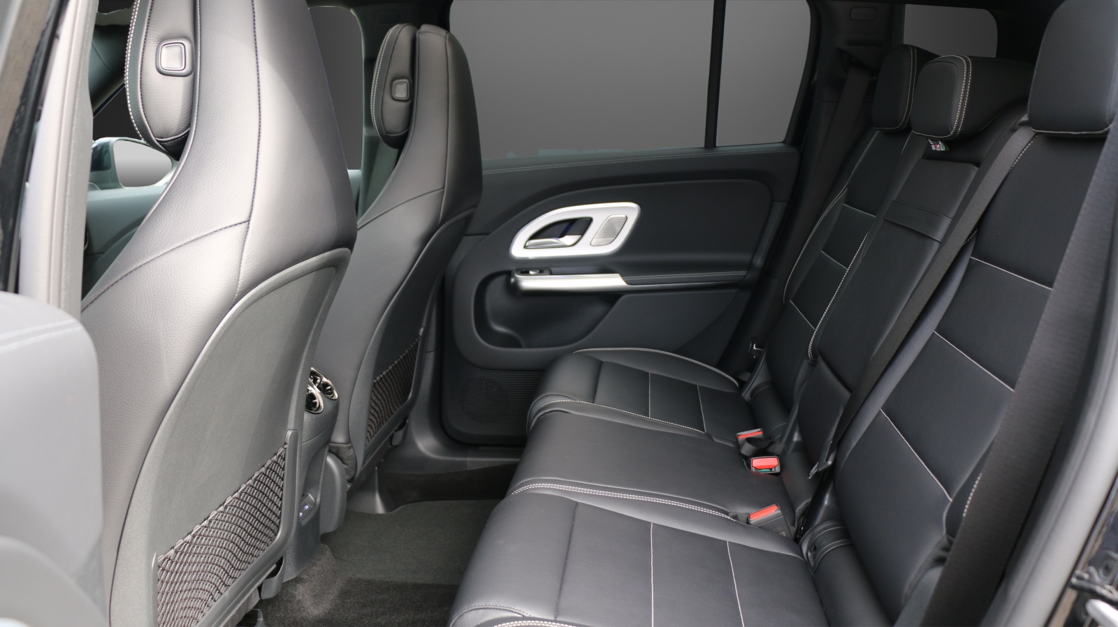 MERCEDES-BENZ GLB 220 4MATIC-image-6