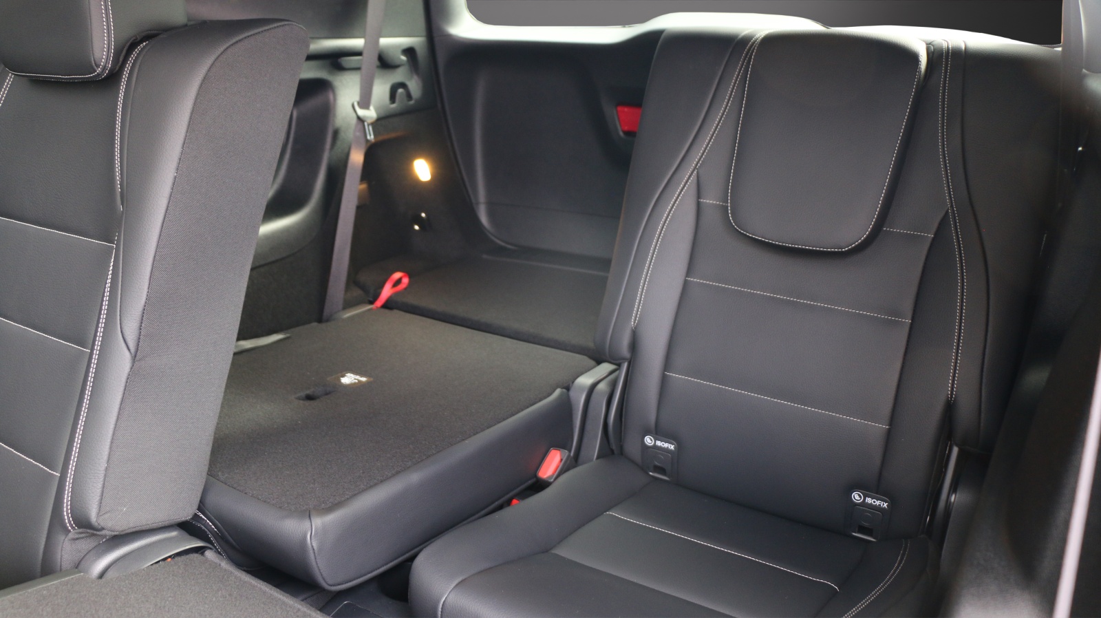 MERCEDES-BENZ GLB 220 4MATIC-image-5