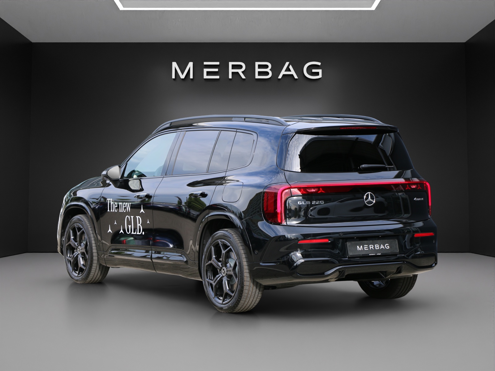 MERCEDES-BENZ GLB 220 4MATIC-image-2