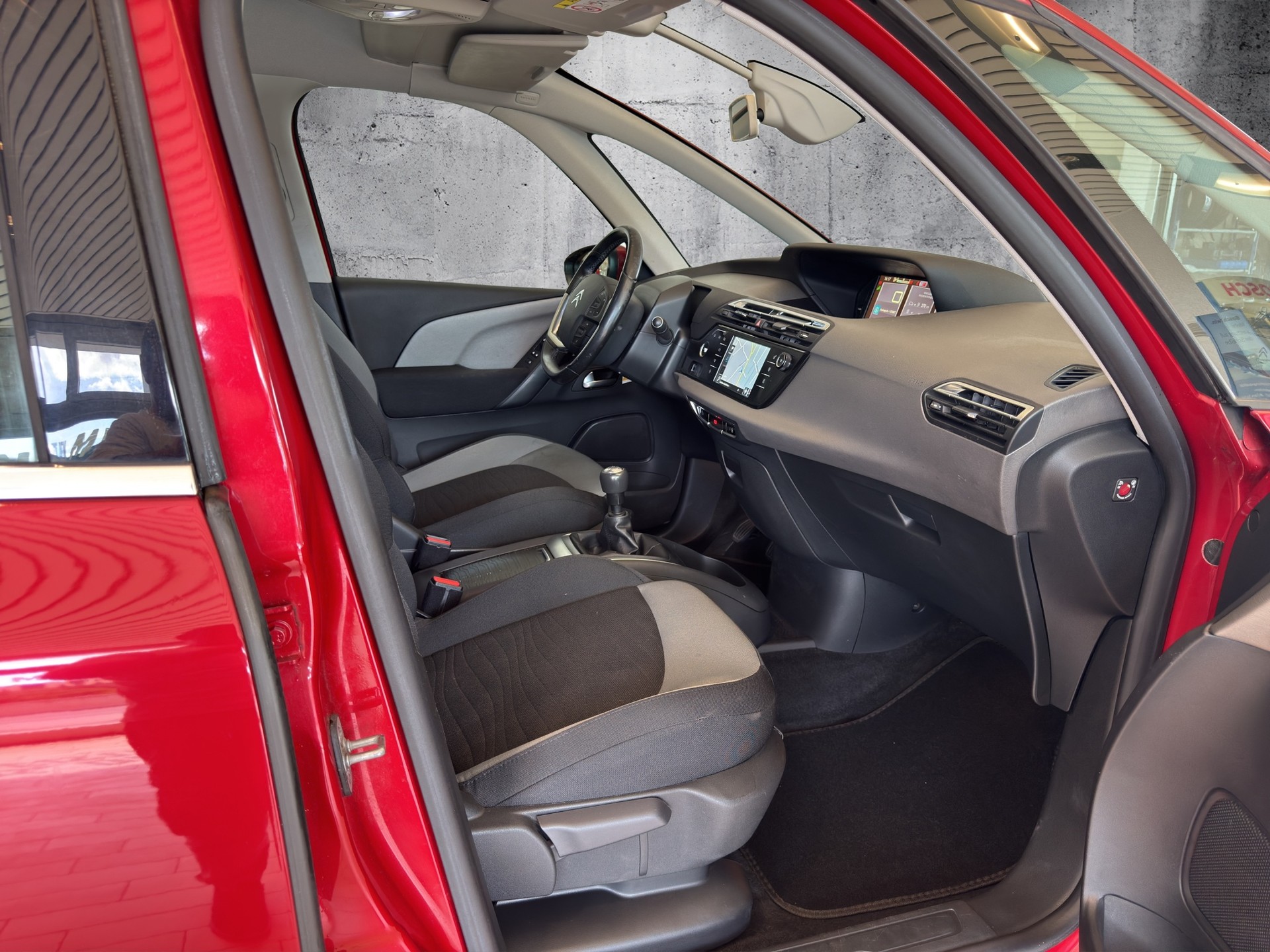 CITROEN C4 Picasso 2.0 BlueHDi Intensive-image-9