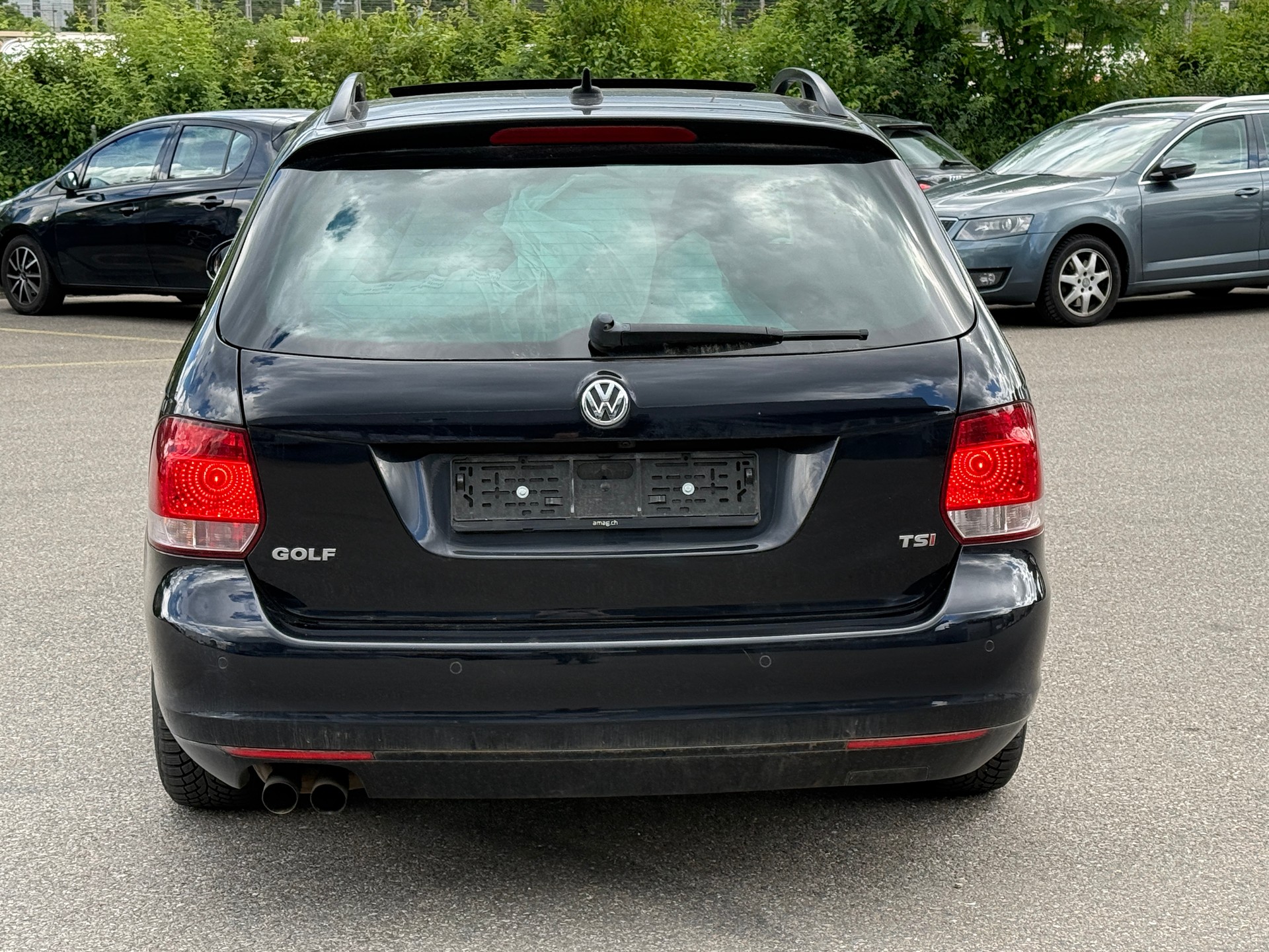 VW Golf Variant 1.4 TSI Highline DSG-image-4