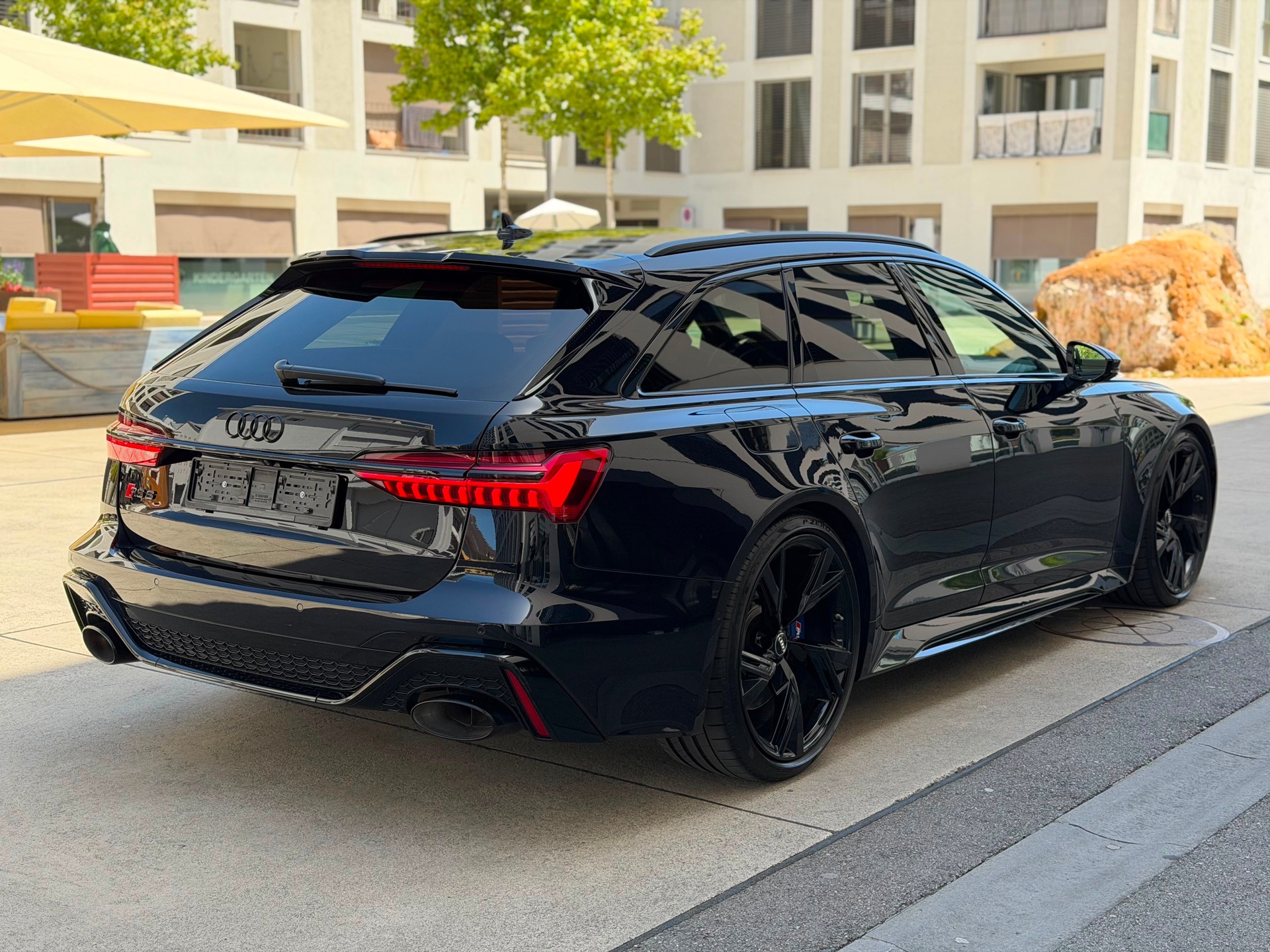 AUDI RS6 Avant 4.0 TFSI V8 quattro-image-7