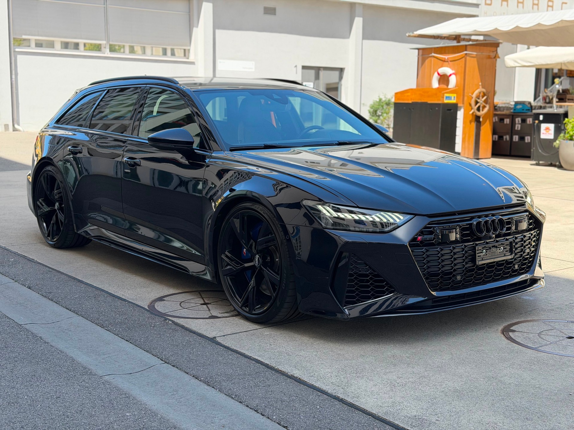 AUDI RS6 Avant 4.0 TFSI V8 quattro-image-2