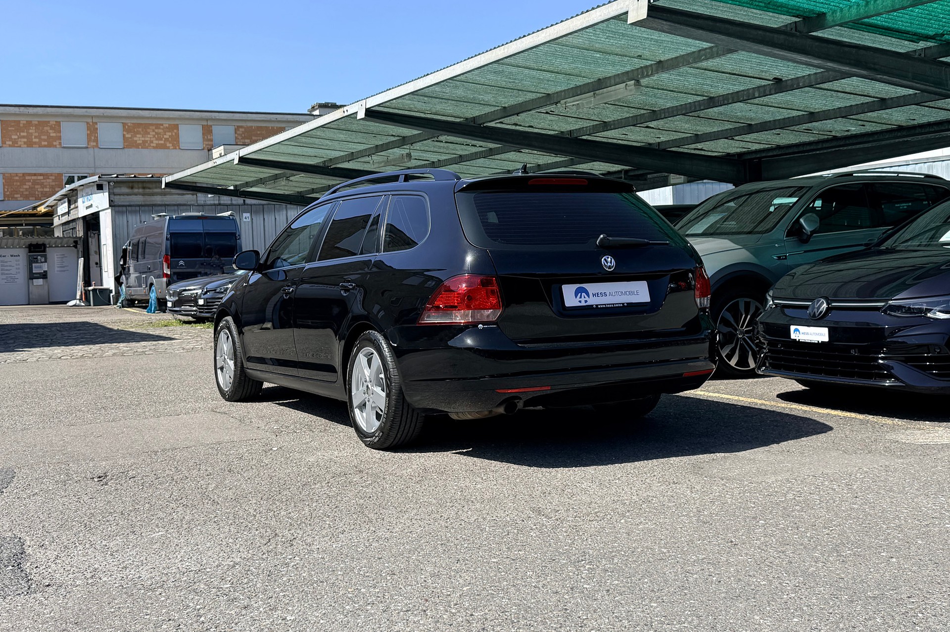 VW Golf Variant 1.2 TSI Trendline DSG-Automat-image-3