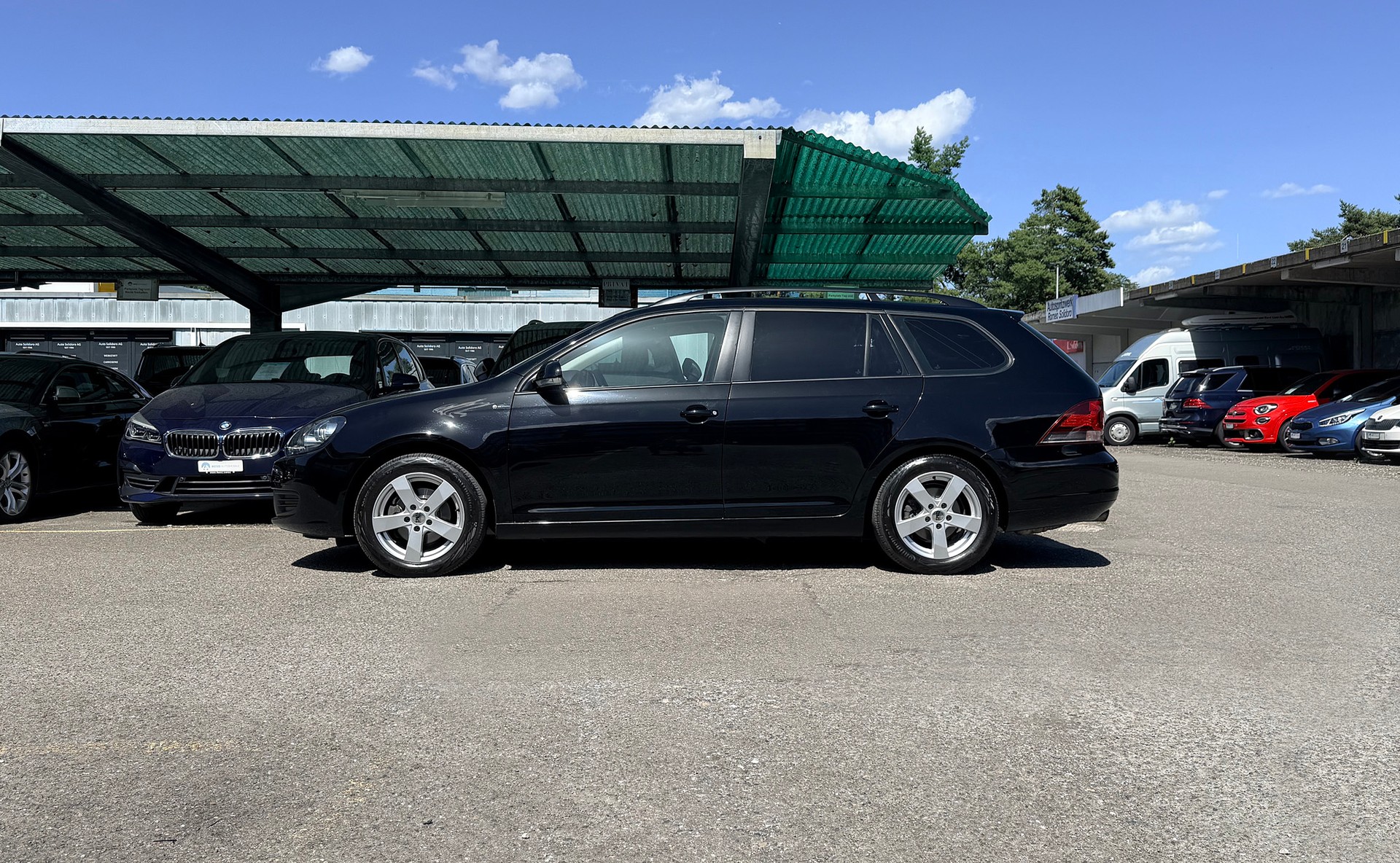 VW Golf Variant 1.2 TSI Trendline DSG-Automat-image-11