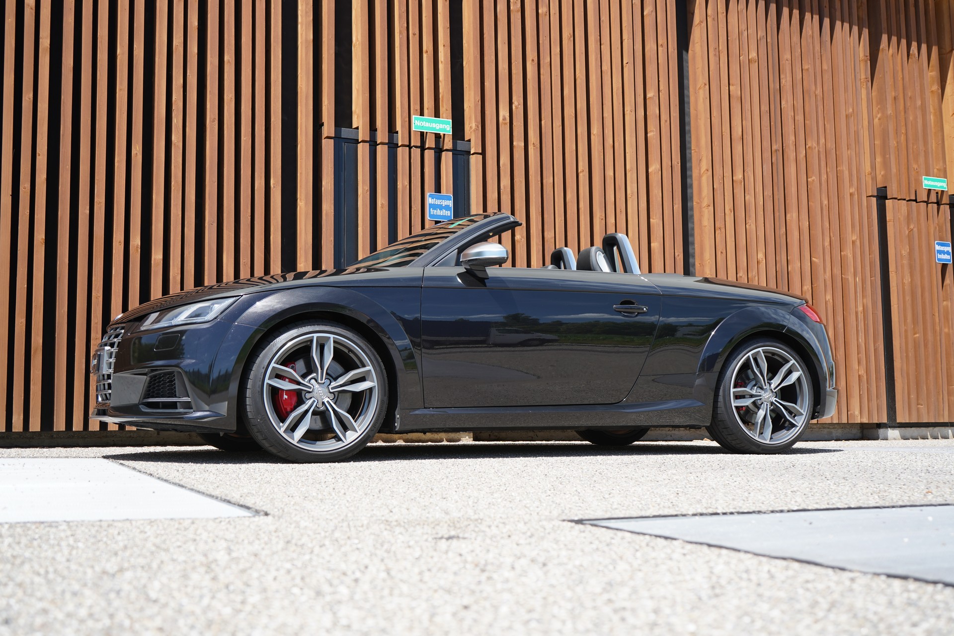 AUDI TTS ROADSTER 2.0 TFSI QUATT0RO S-TRONIC l 310 PS-image-8