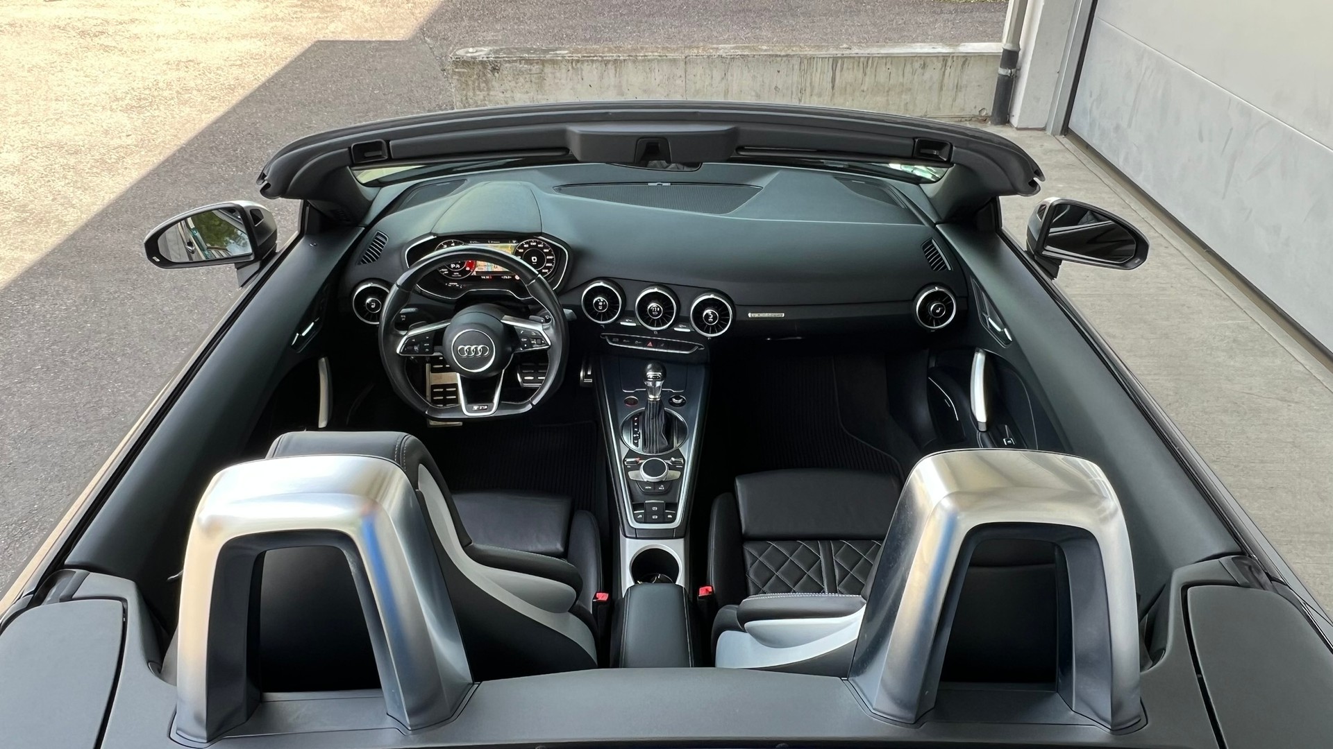 AUDI TTS ROADSTER 2.0 TFSI QUATT0RO S-TRONIC l 310 PS-image-27