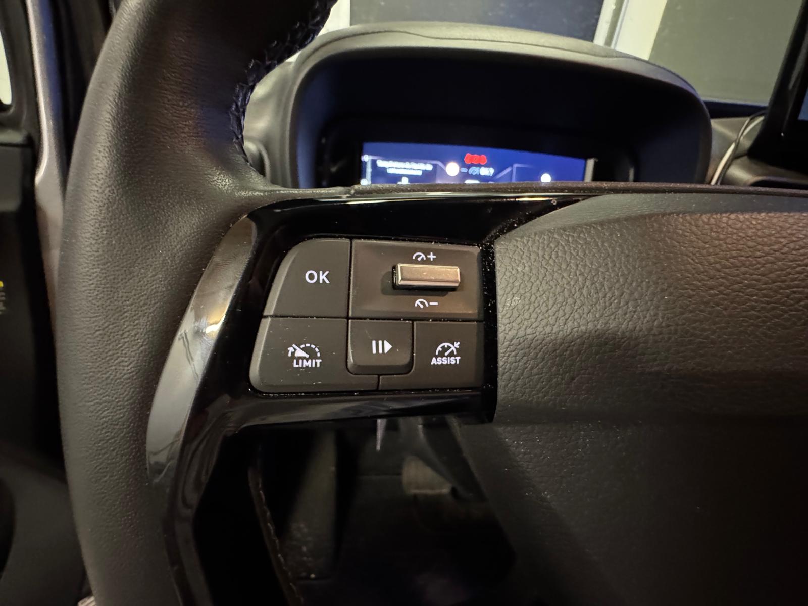 CITROEN Berlingo 1.5 BlueHDi Max EAT8-image-19