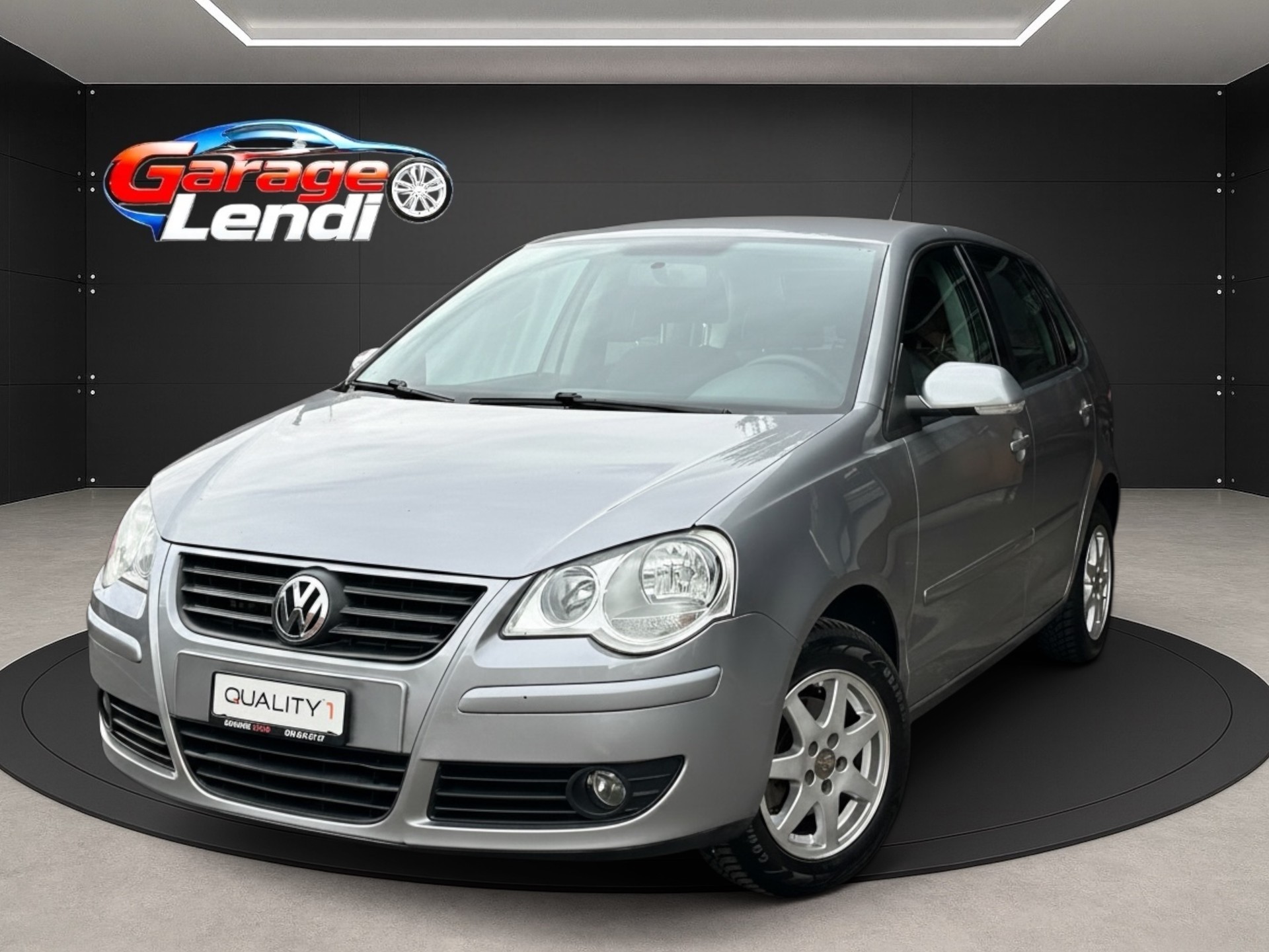 VW Polo 1.4 16V Comfortline Automatic-image-0