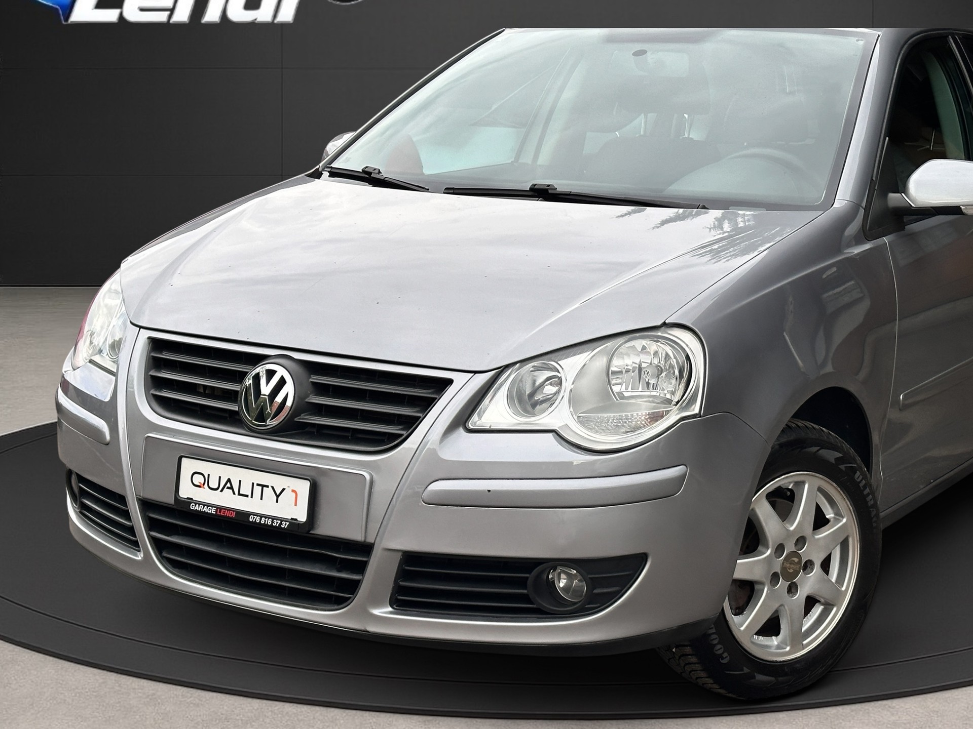 VW Polo 1.4 16V Comfortline Automatic-image-2