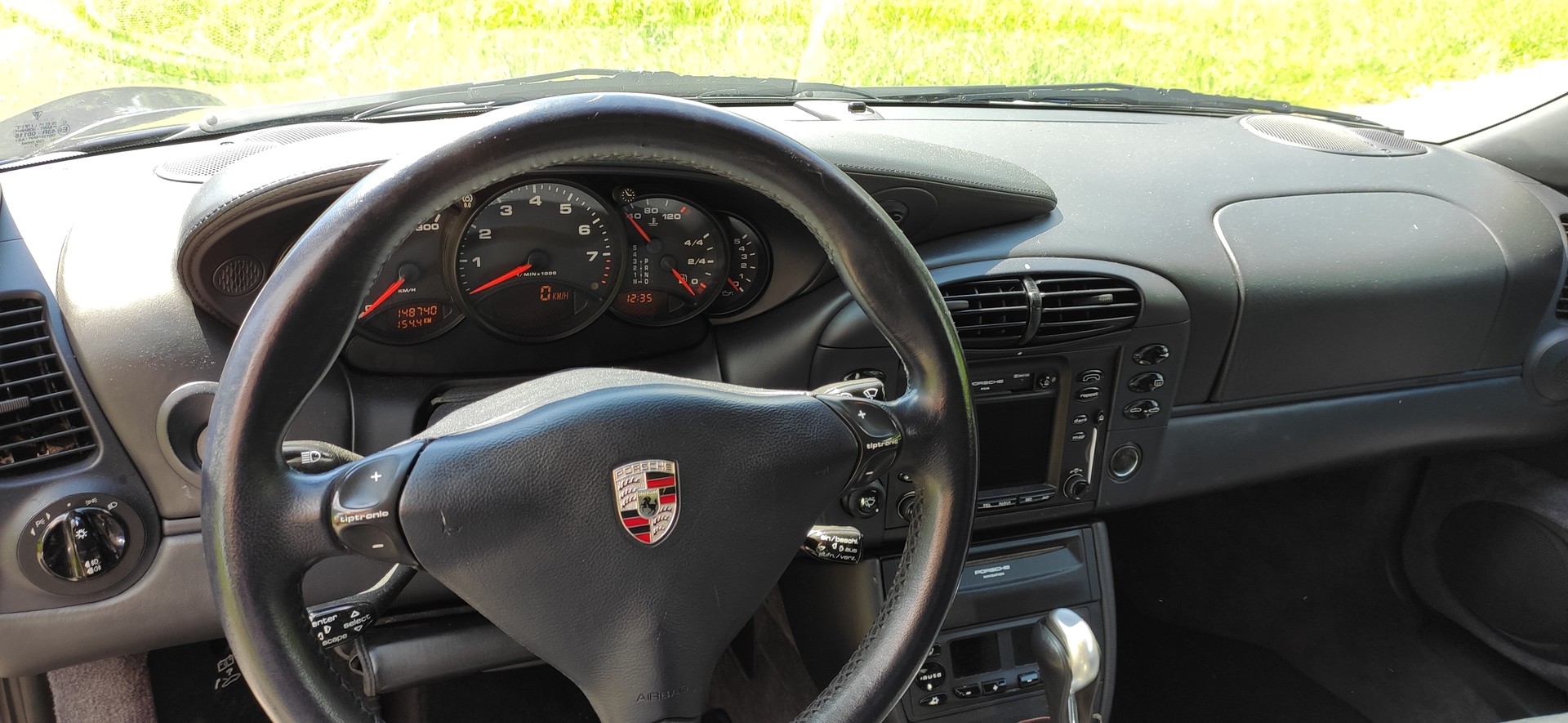 PORSCHE 3.4 Carrera 4-image-4