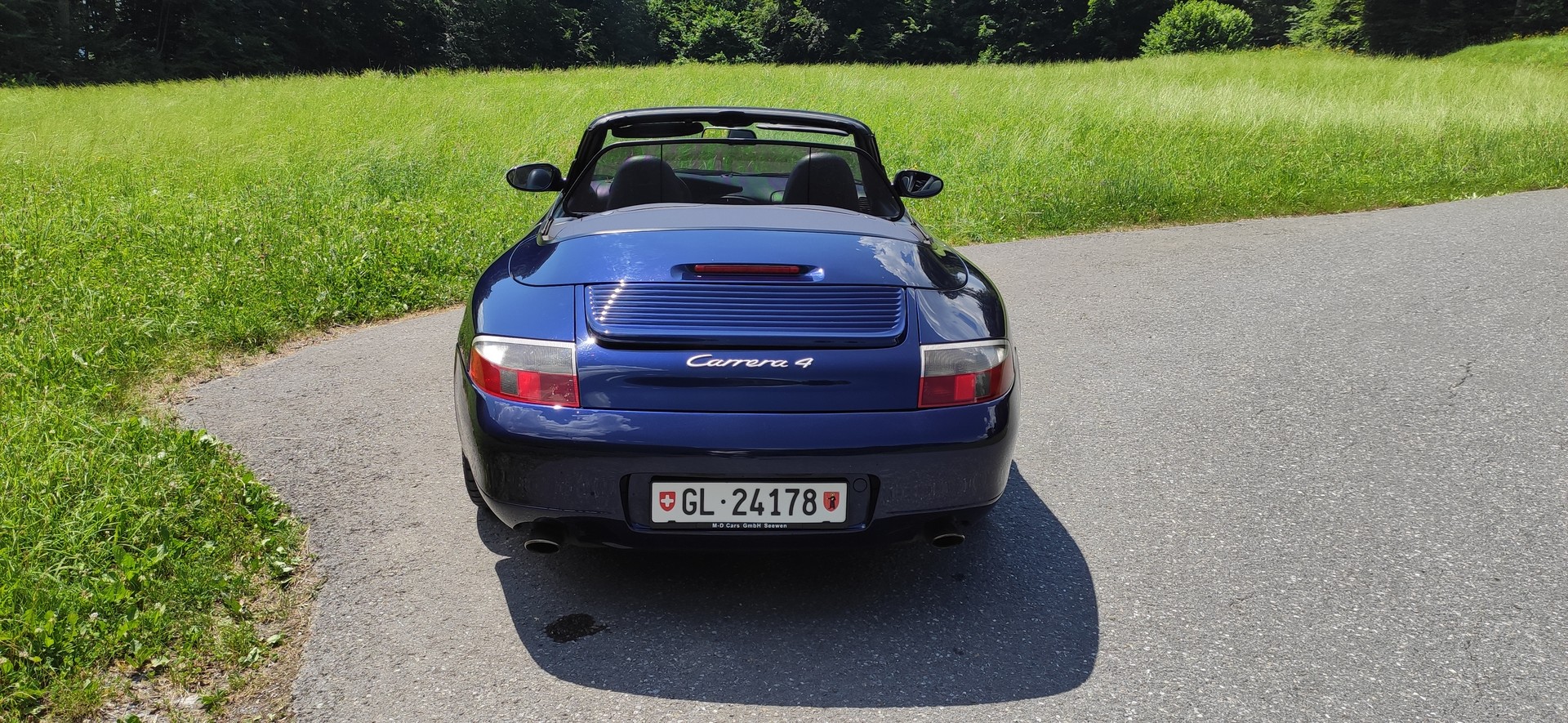 PORSCHE 3.4 Carrera 4-image-1