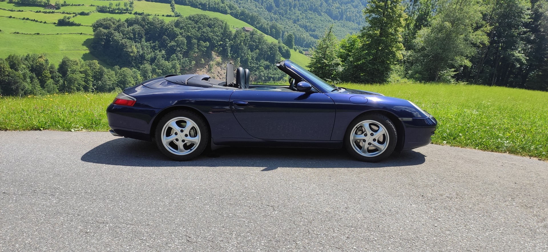 PORSCHE 3.4 Carrera 4-image-0