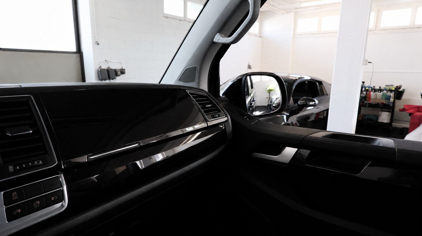 VW T6 Multivan 2.0 Bi-TDI Highline 4Motion DSG-image-12