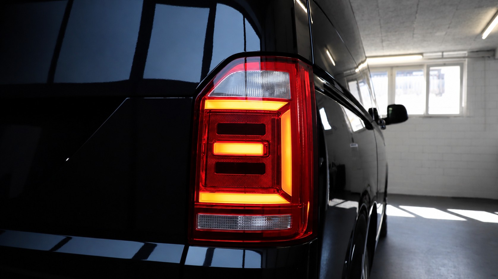 VW T6 Multivan 2.0 Bi-TDI Highline 4Motion DSG-image-27