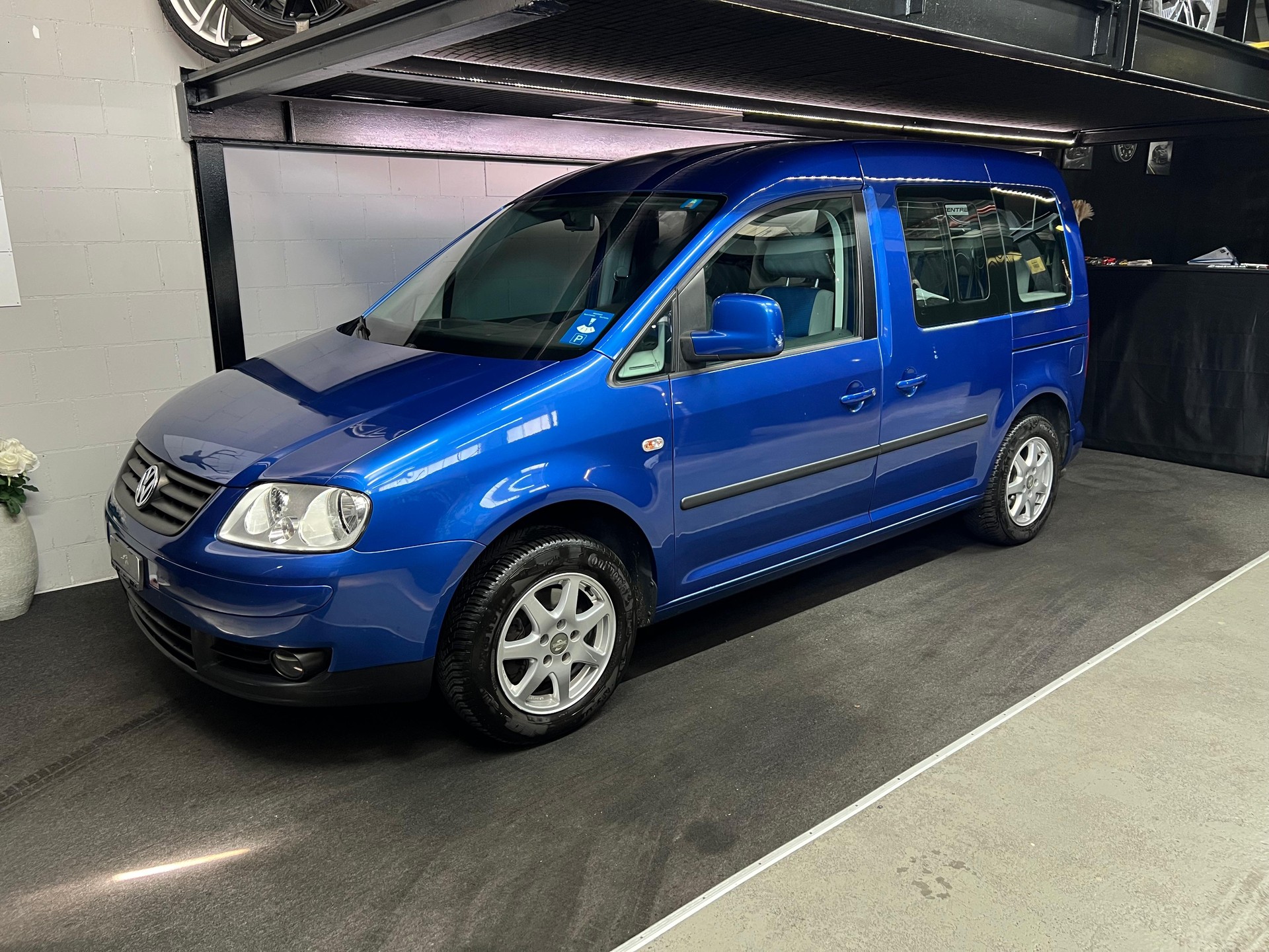 VW Caddy 2.0 EcoFuel-image-0