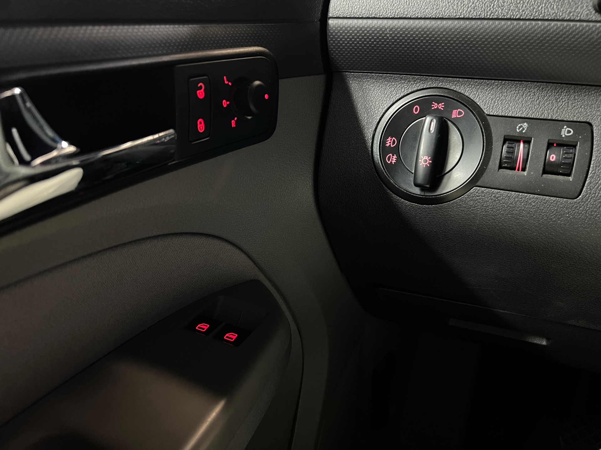 VW Caddy 2.0 EcoFuel-image-16
