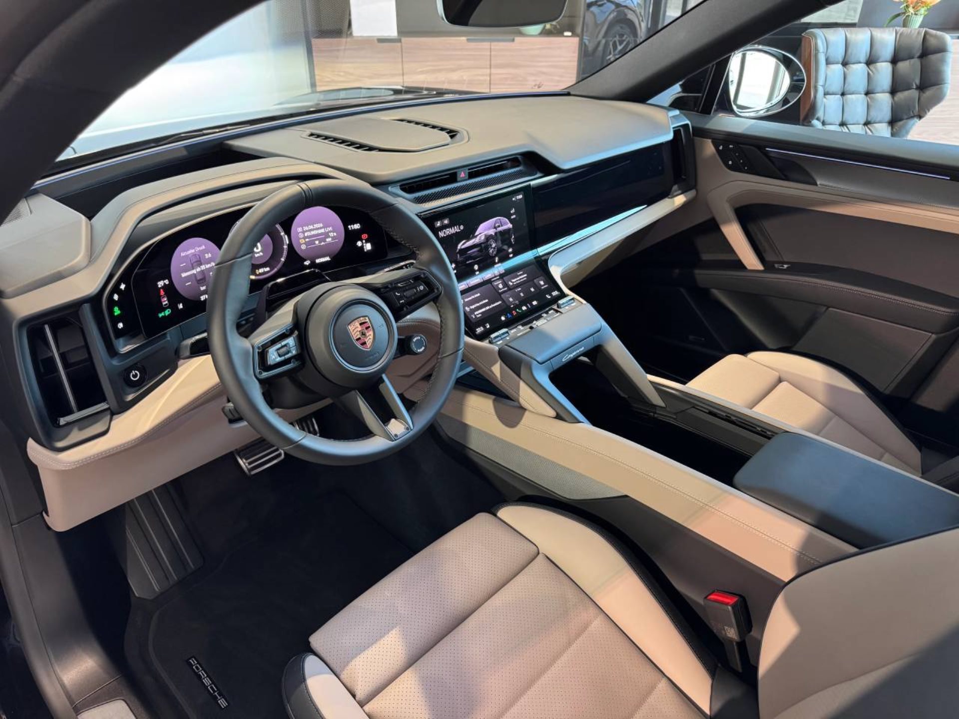 PORSCHE Cayenne Electric-image-3