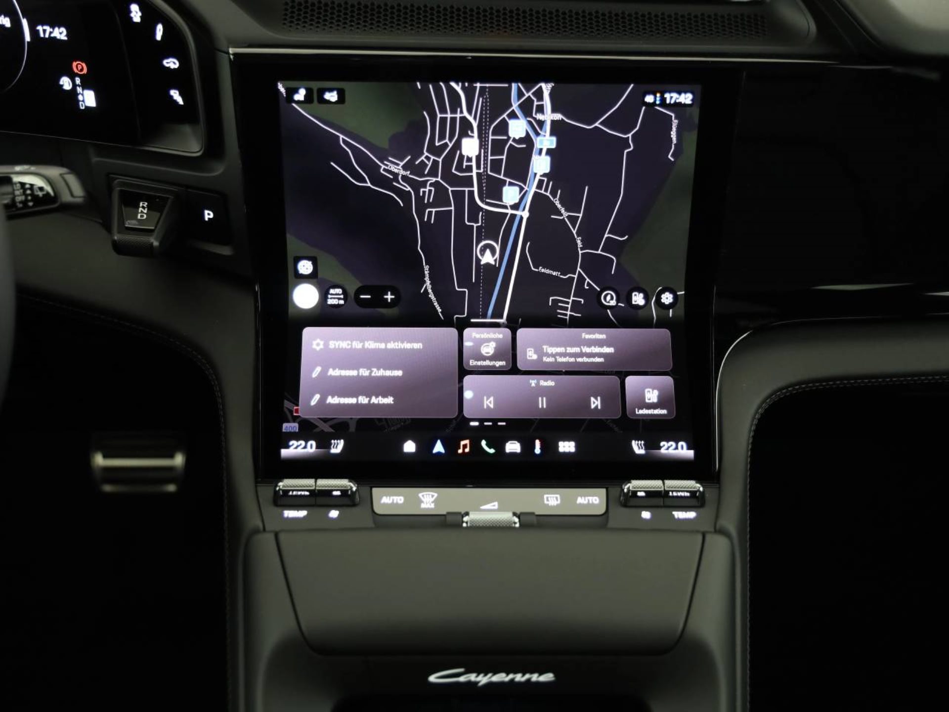 PORSCHE Cayenne Electric-image-11