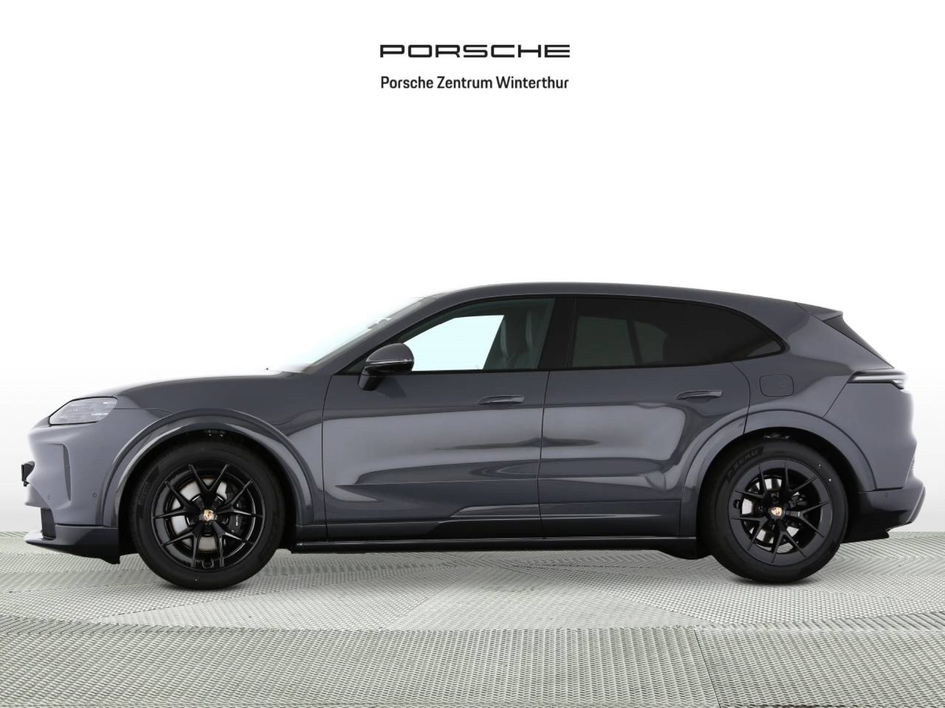 PORSCHE Cayenne Electric-image-1