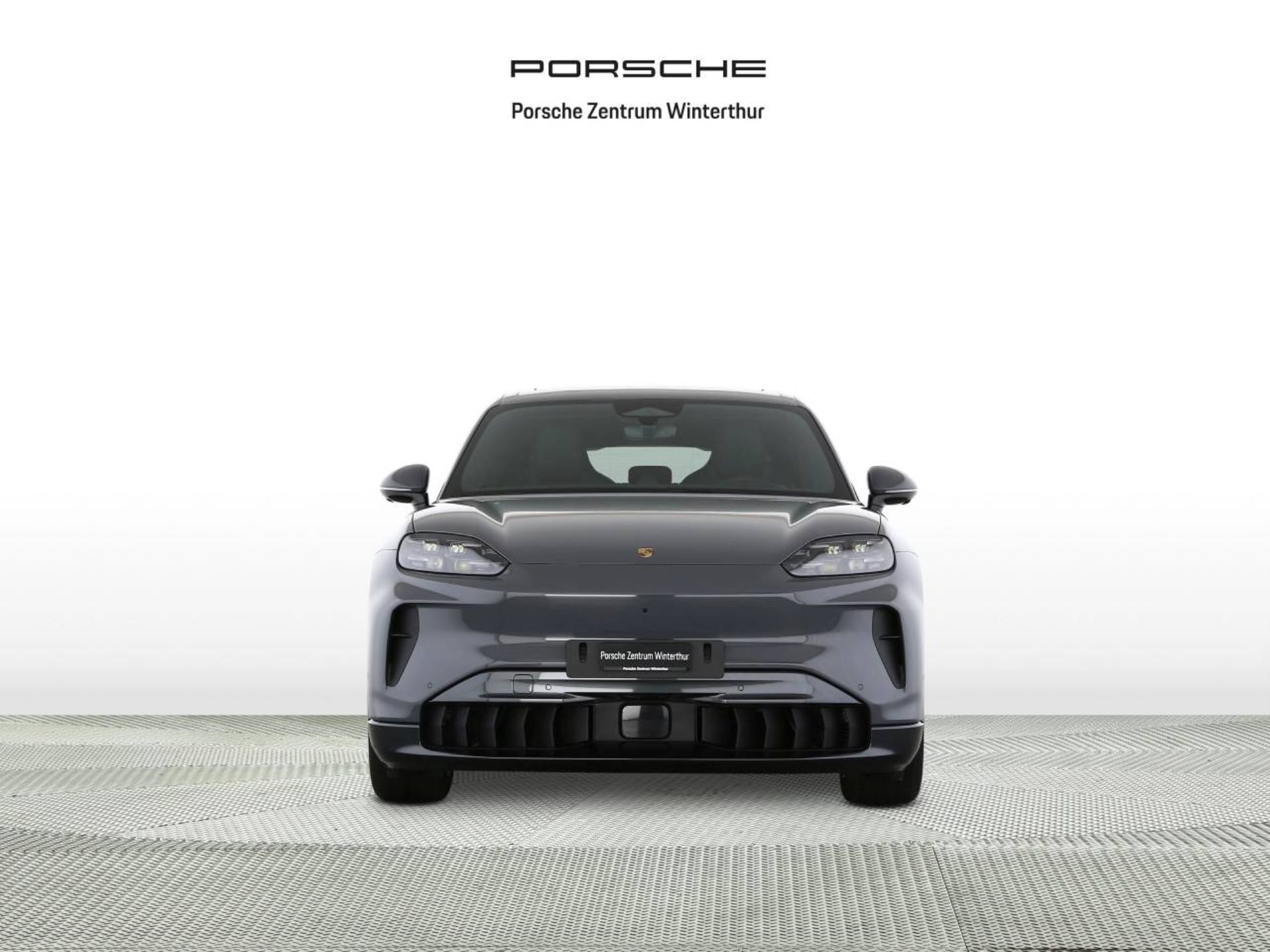 PORSCHE Cayenne Electric-image-5