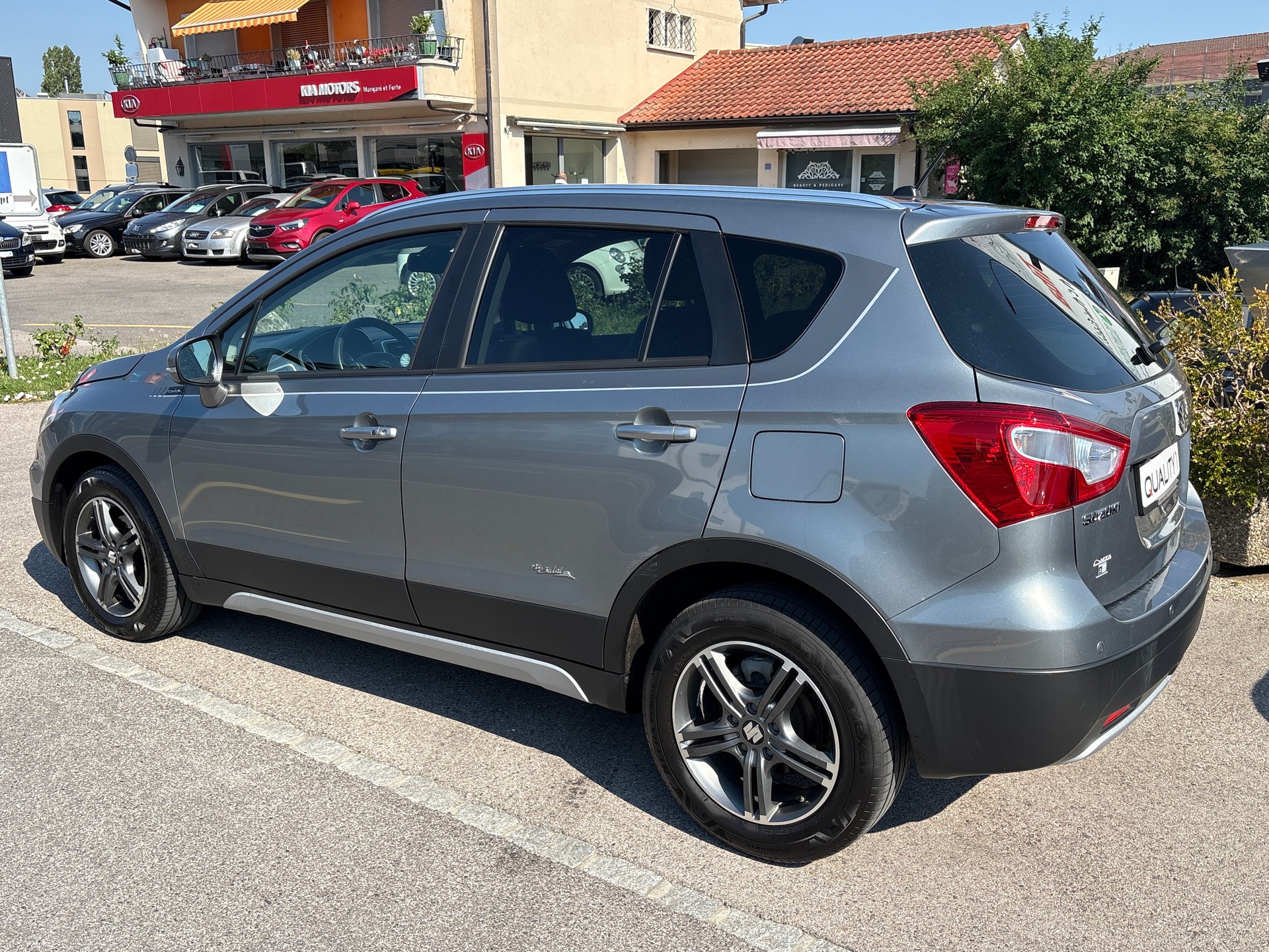 SUZUKI SX4 S-Cross 1.6 TD PizSulai 4WD TCSS-image-2