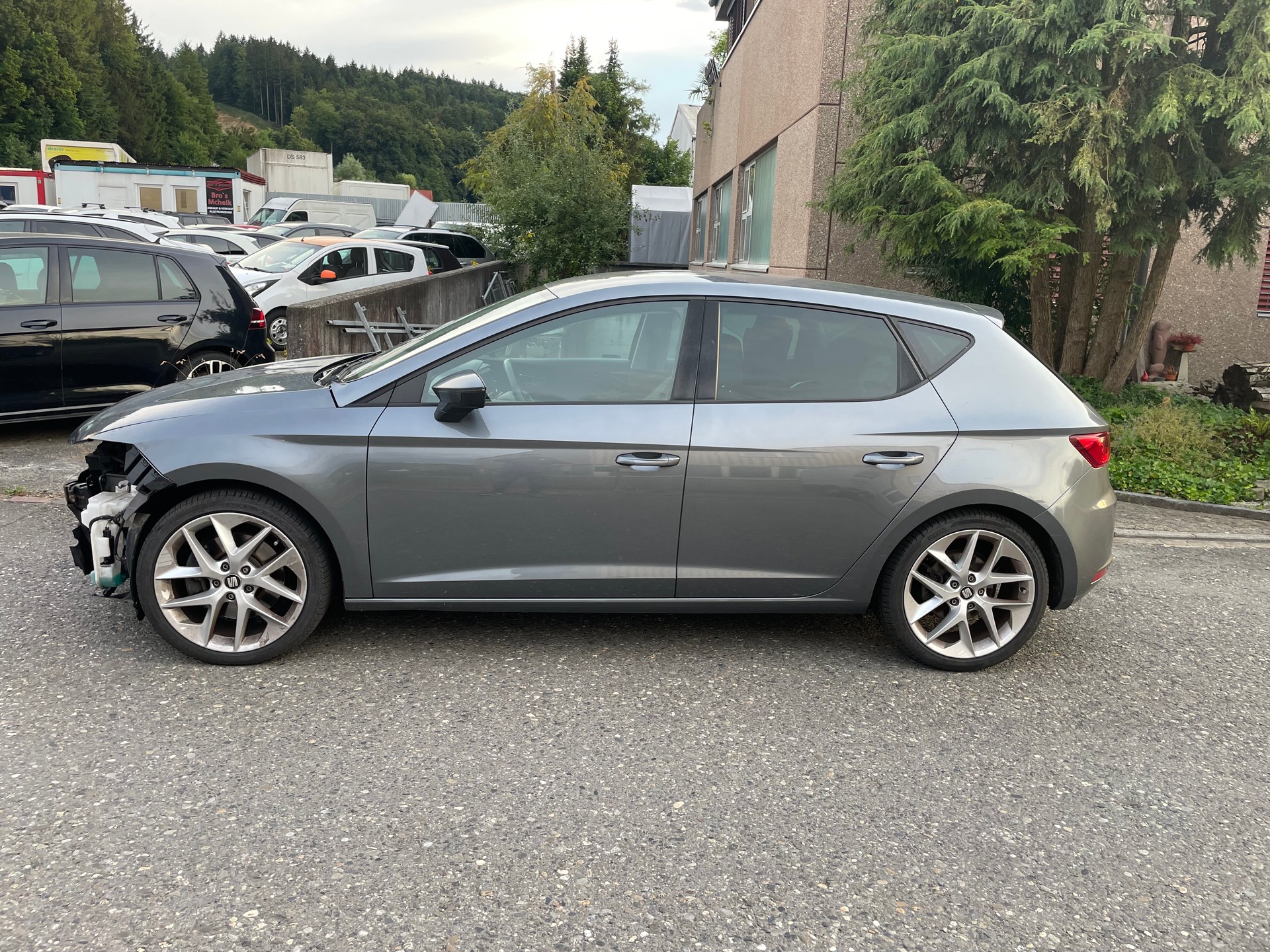 SEAT Leon 1.8 TSI FR DSG-image-0