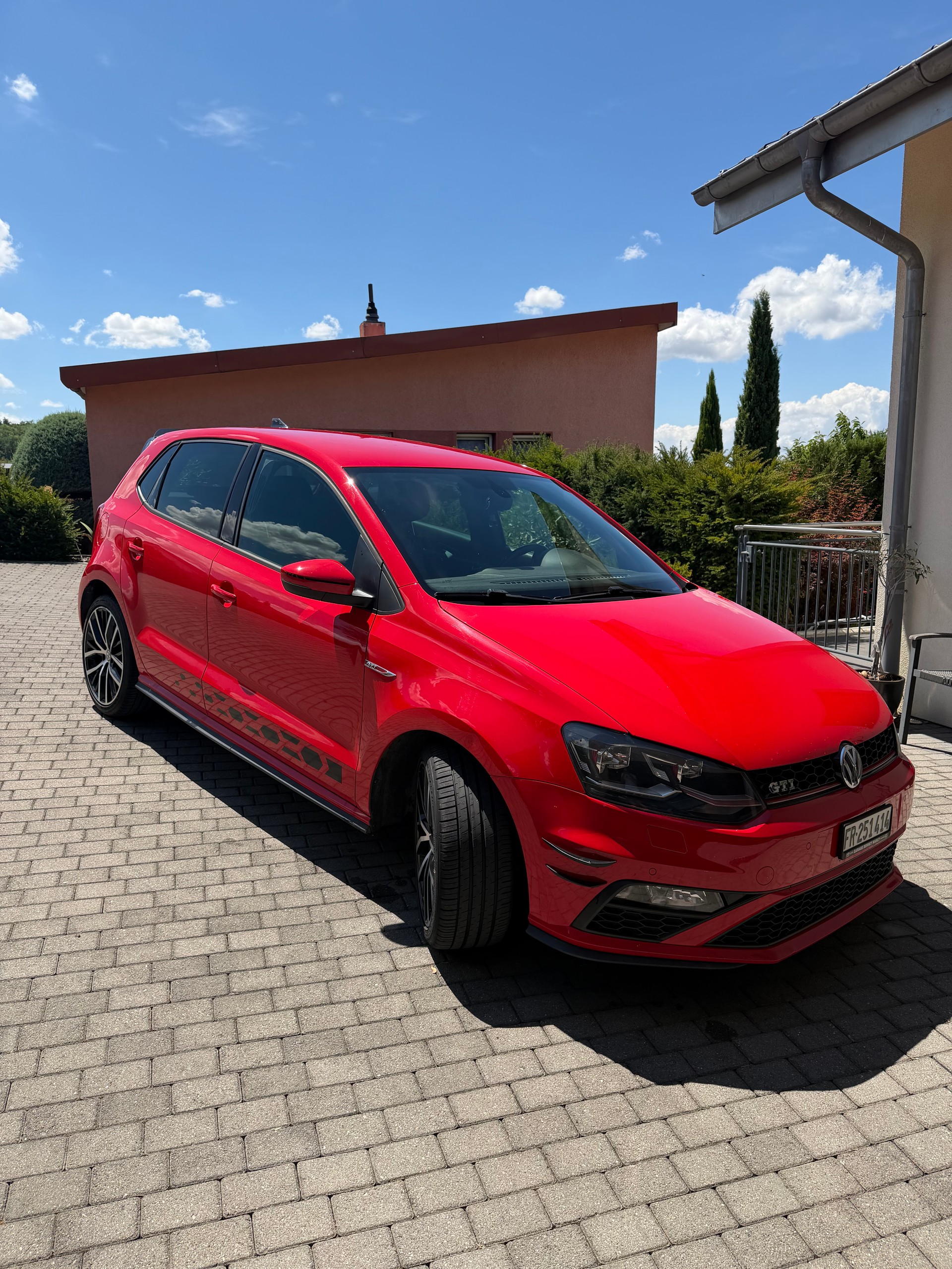 VW GTI-image-1
