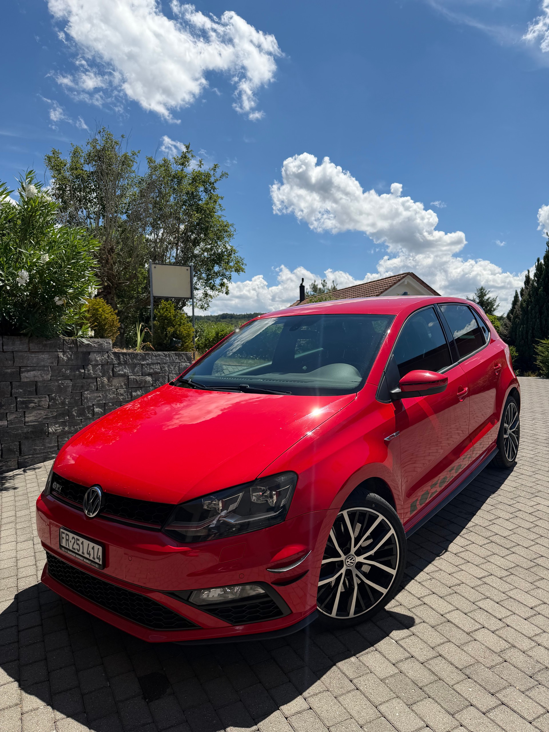 VW GTI-image-0