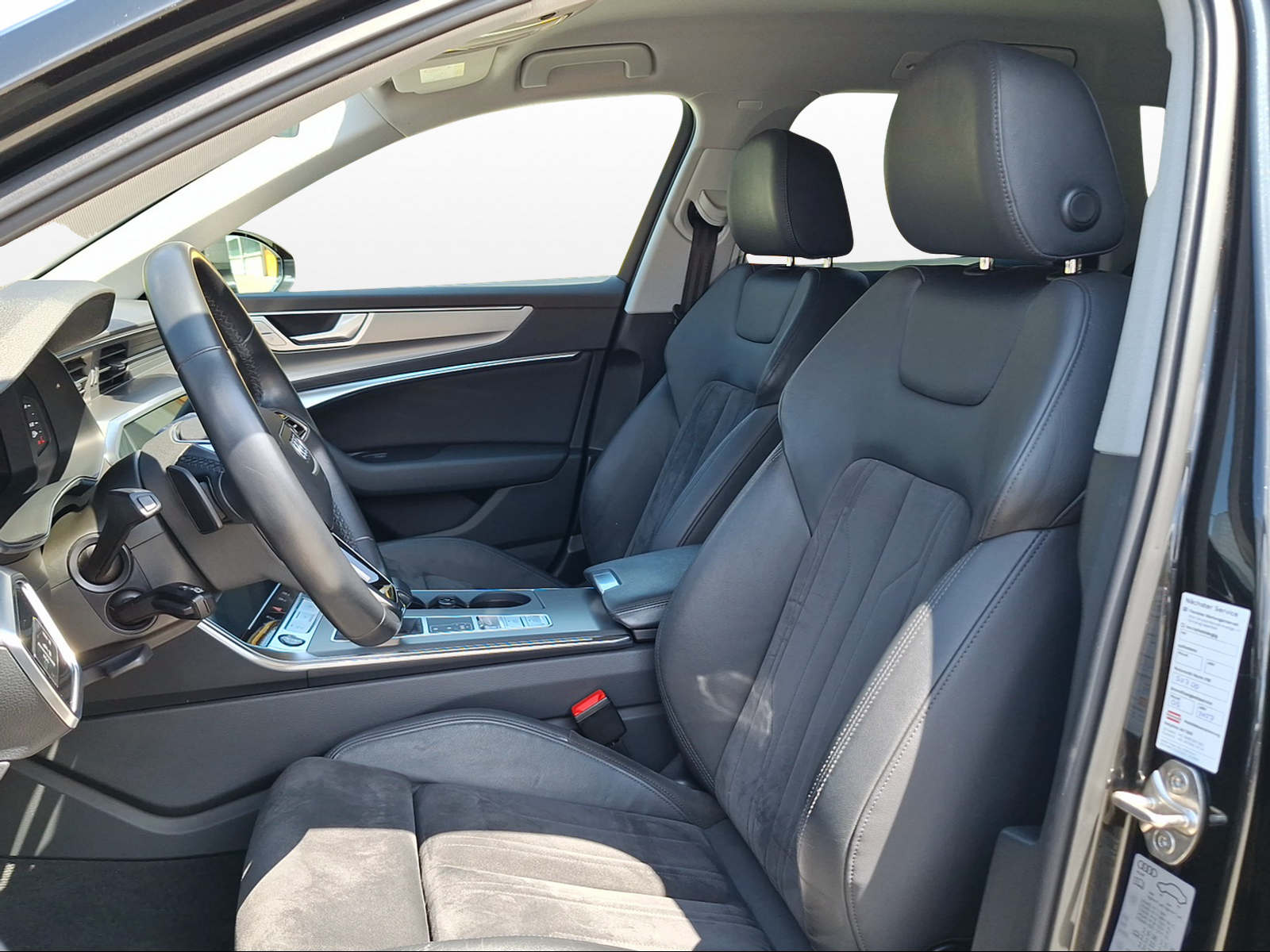 AUDI A6 Avant 40 TDI Sport Attraction quattro S-tronic-image-7