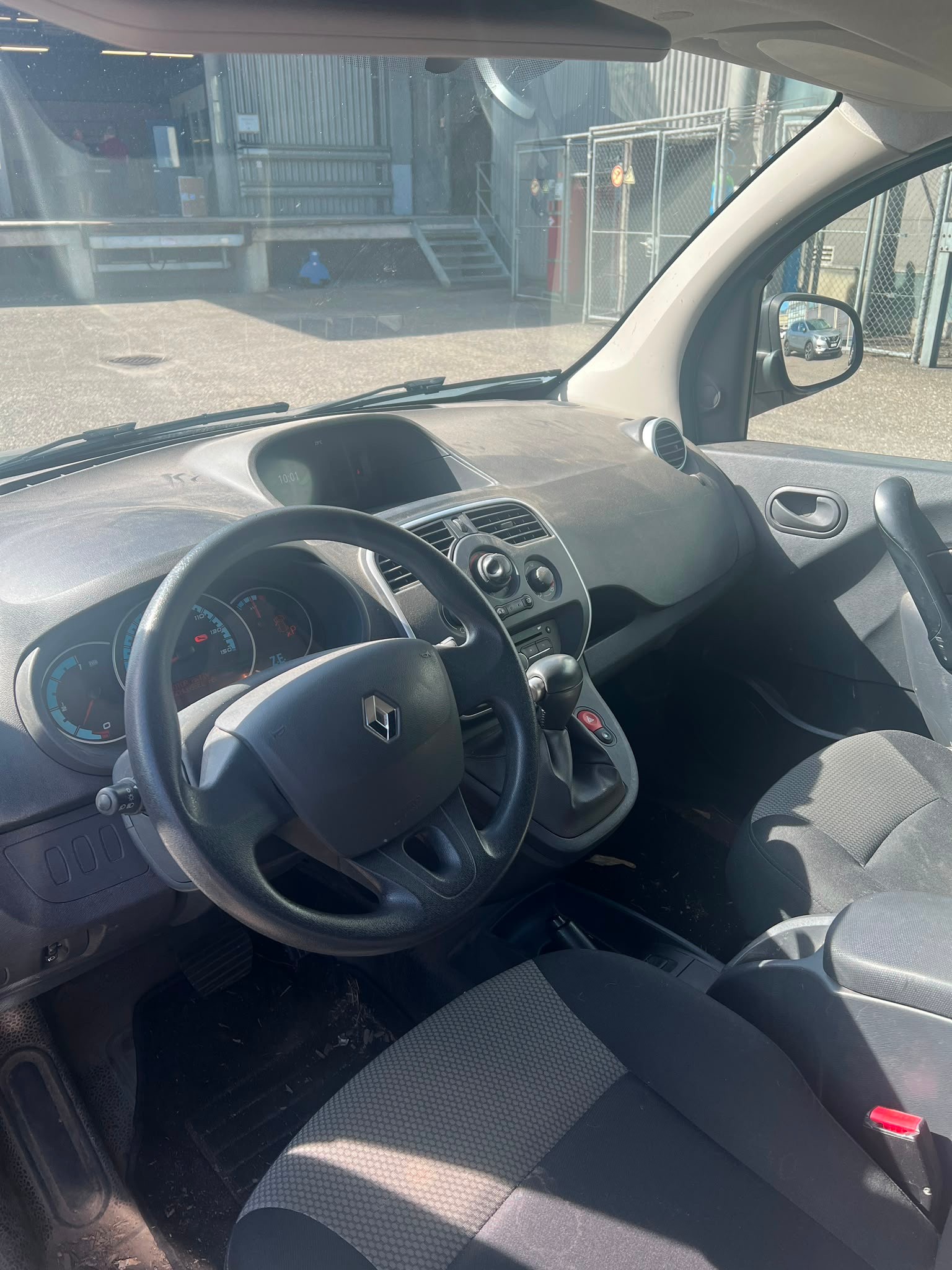 RENAULT Kangoo Z.E. 33 R60 Business-image-9