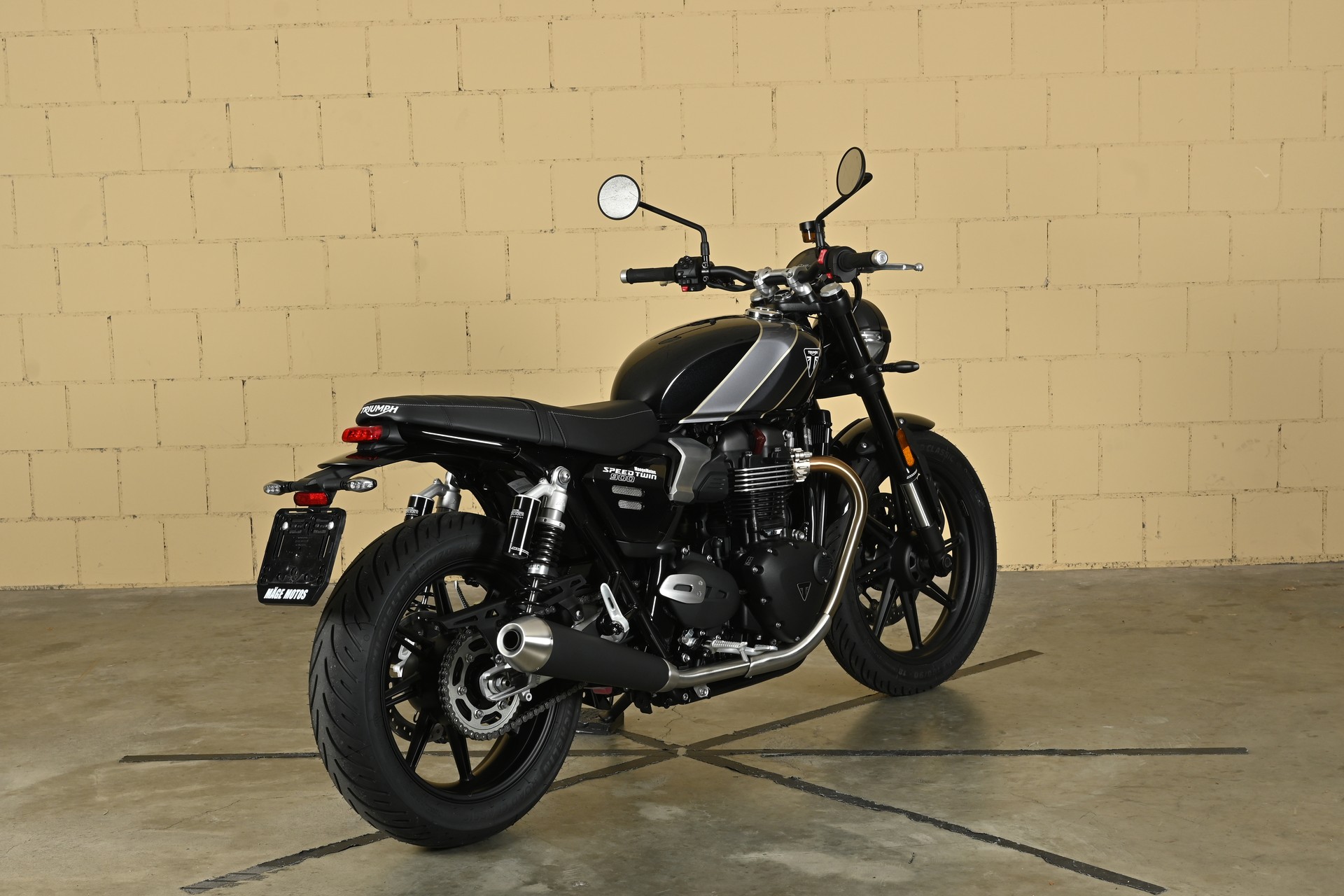TRIUMPH Speed Twin 900-image-5