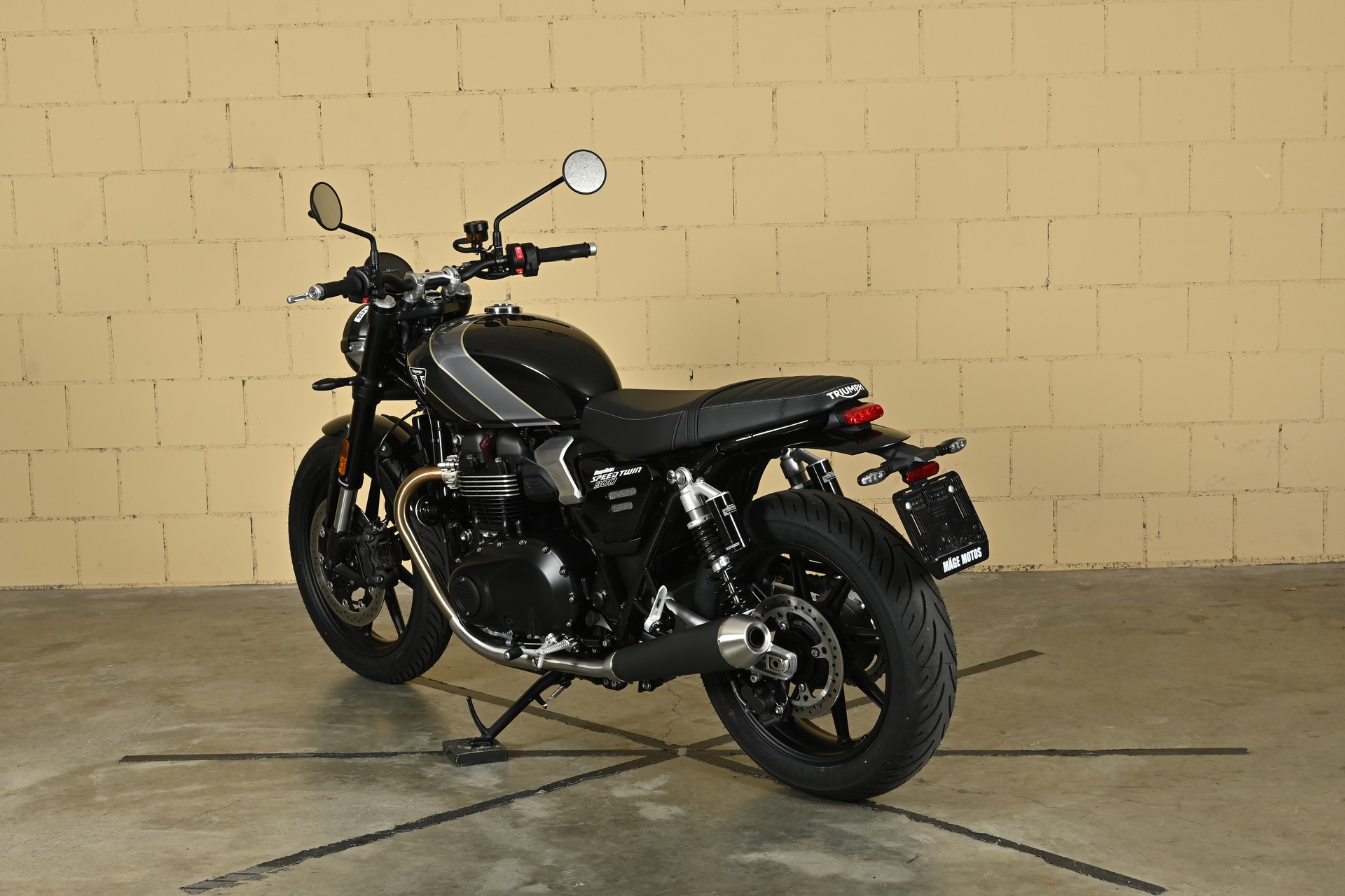 TRIUMPH Speed Twin 900-image-4