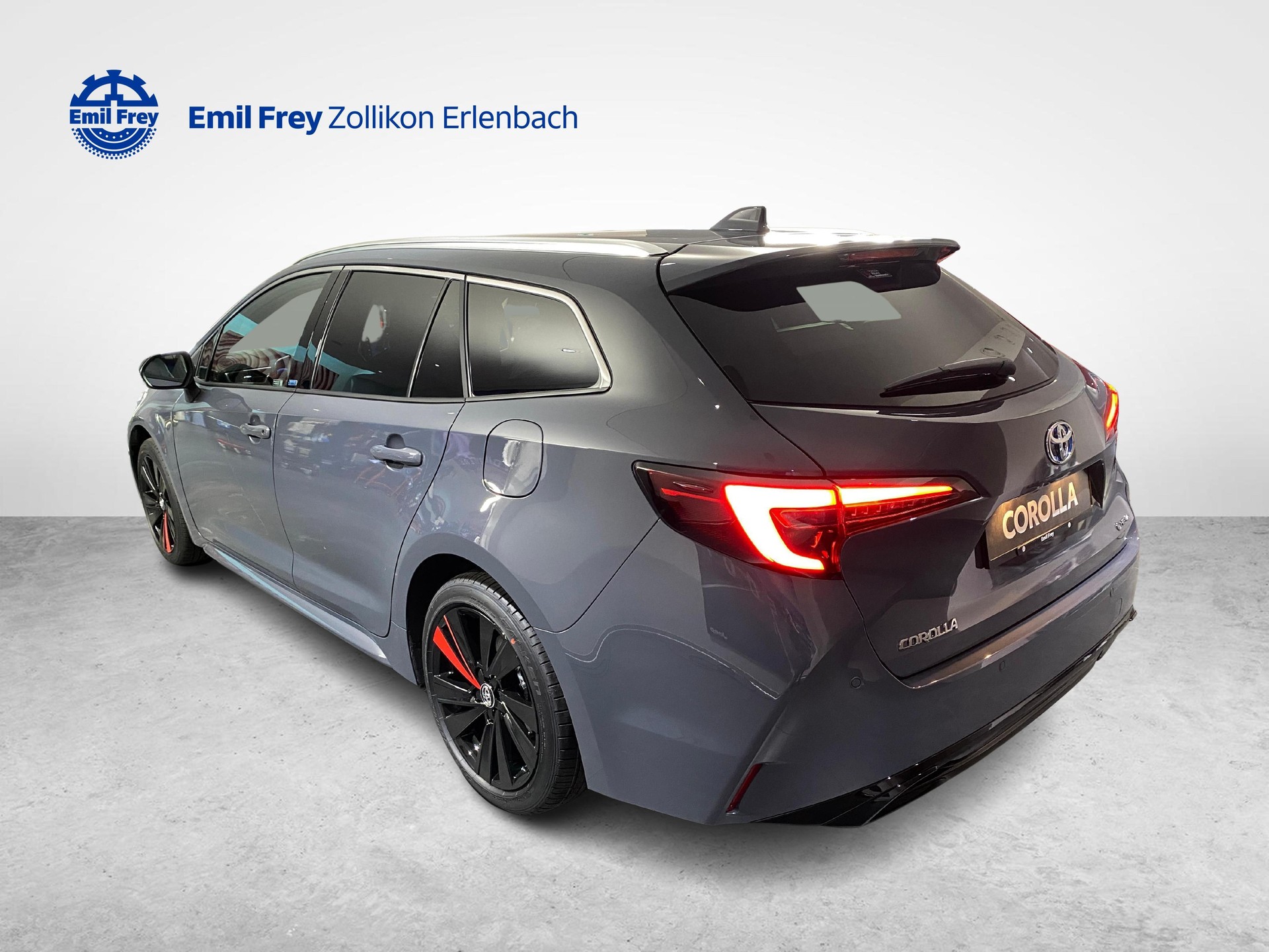 TOYOTA Corolla Touring Sports 2.0 HSD Swiss Edition-image-2