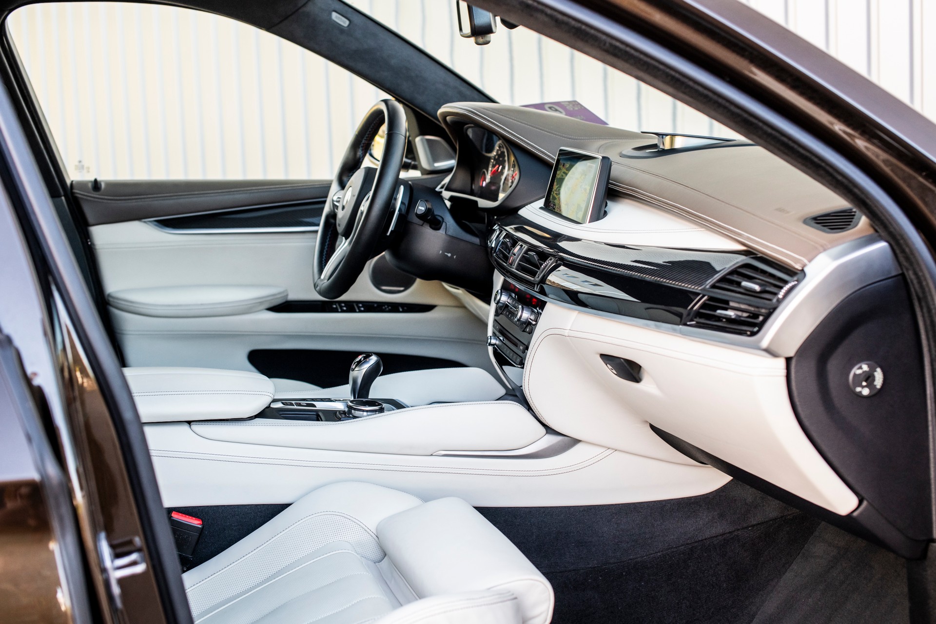 BMW X6M Steptronic-image-9