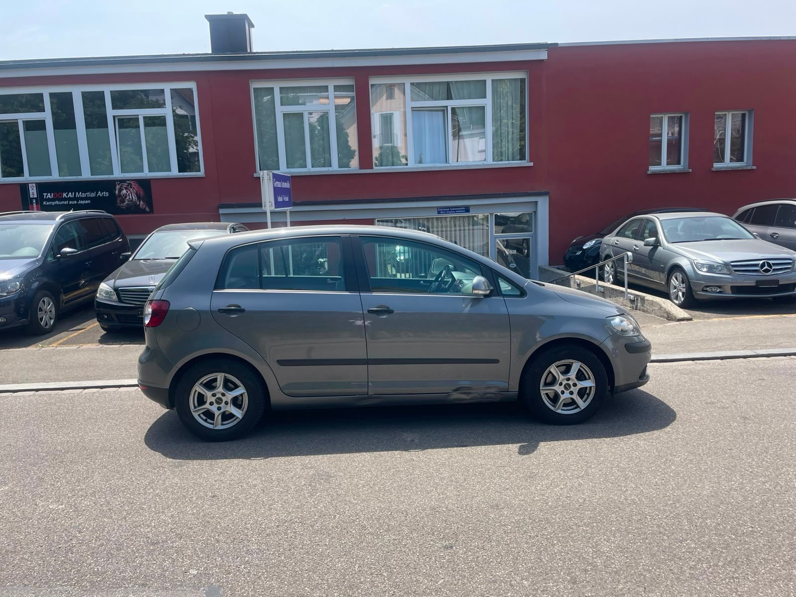 VW Golf Plus 2.0 FSI Comfortline-image-1