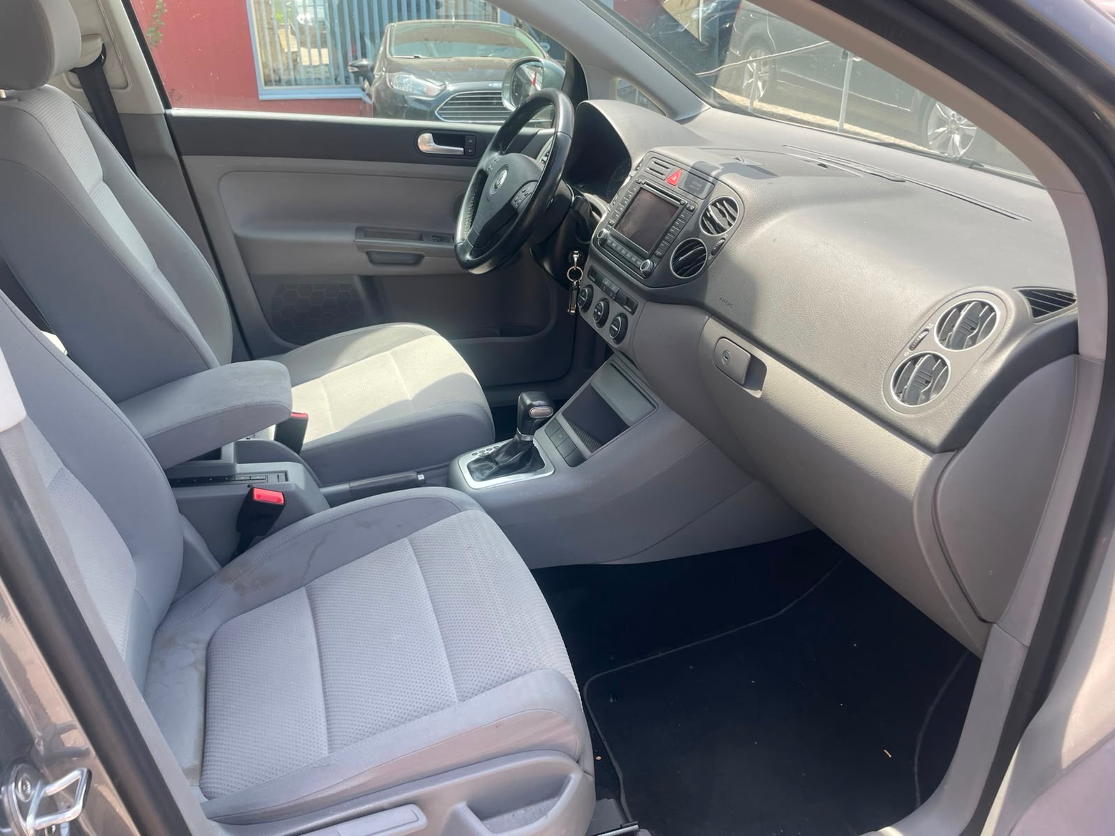 VW Golf Plus 2.0 FSI Comfortline-image-4