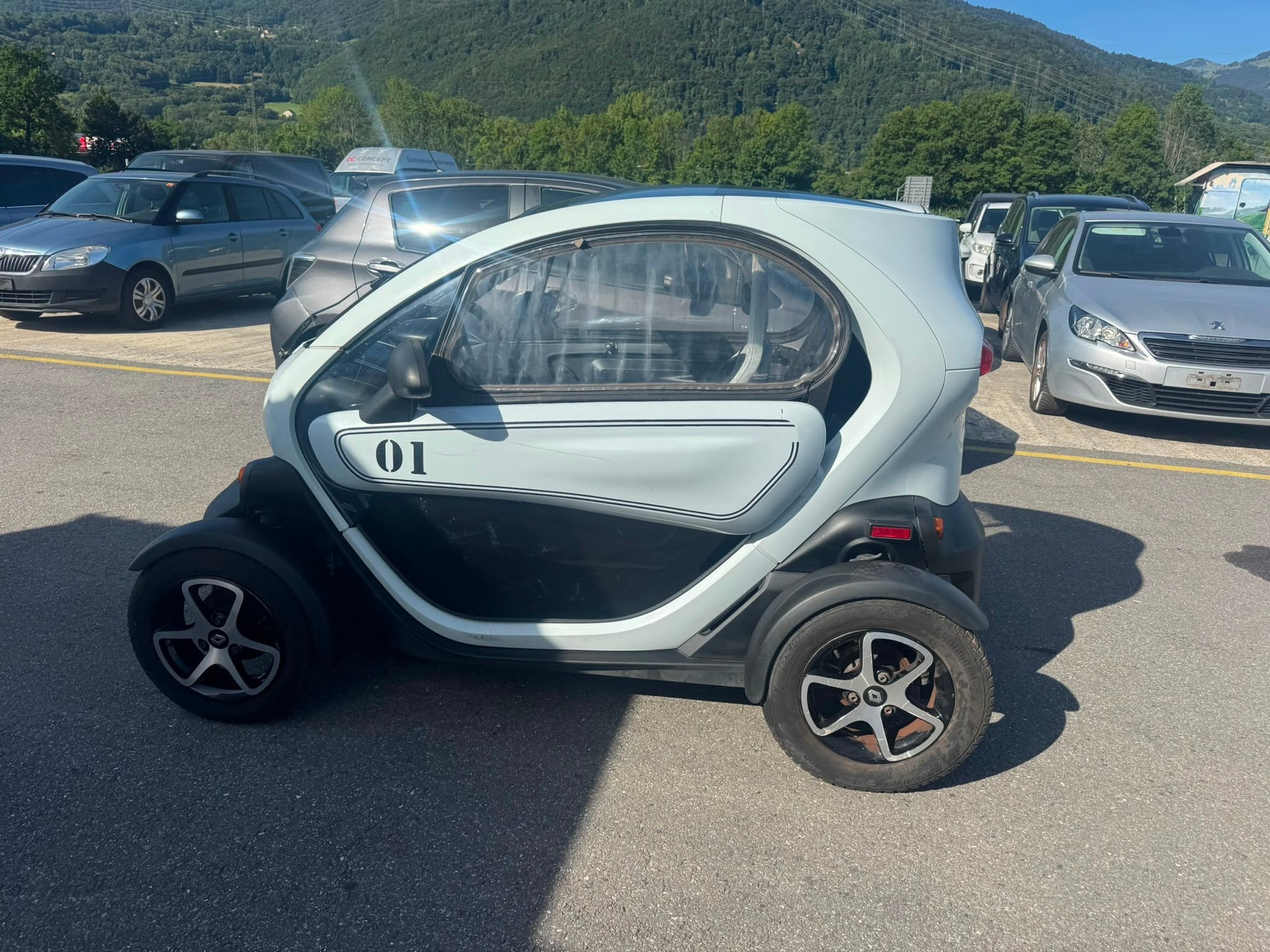 RENAULT Twizy Z.E. FP Intens Black (incl. Battery)-image-8