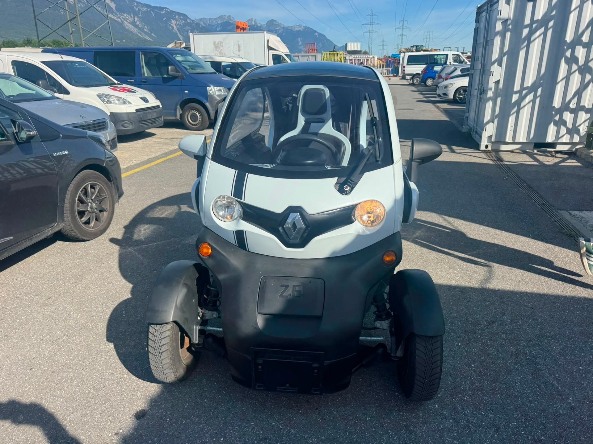 RENAULT Twizy Z.E. FP Intens Black (incl. Battery)-image-1