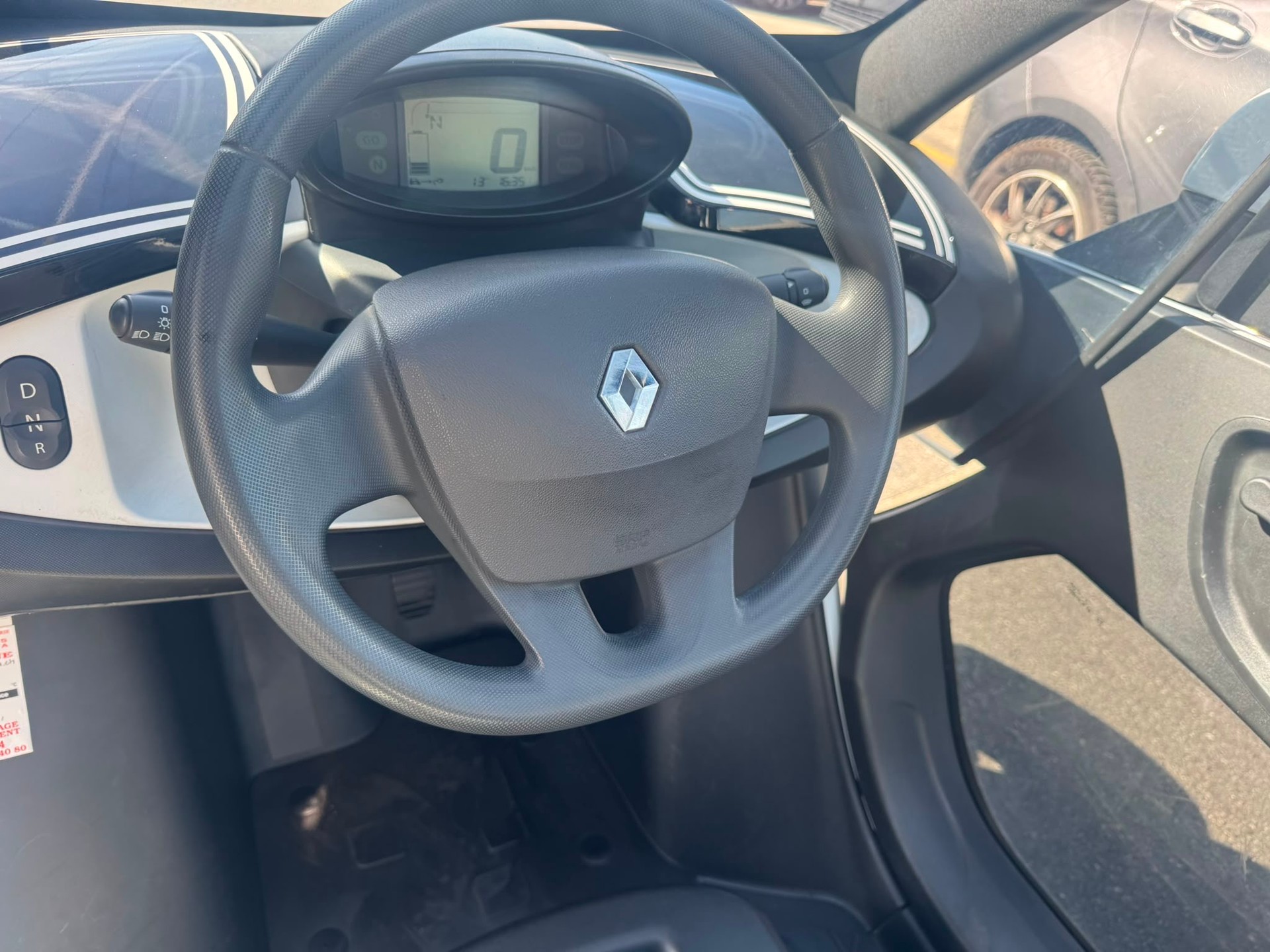 RENAULT Twizy Z.E. FP Intens Black (incl. Battery)-image-6