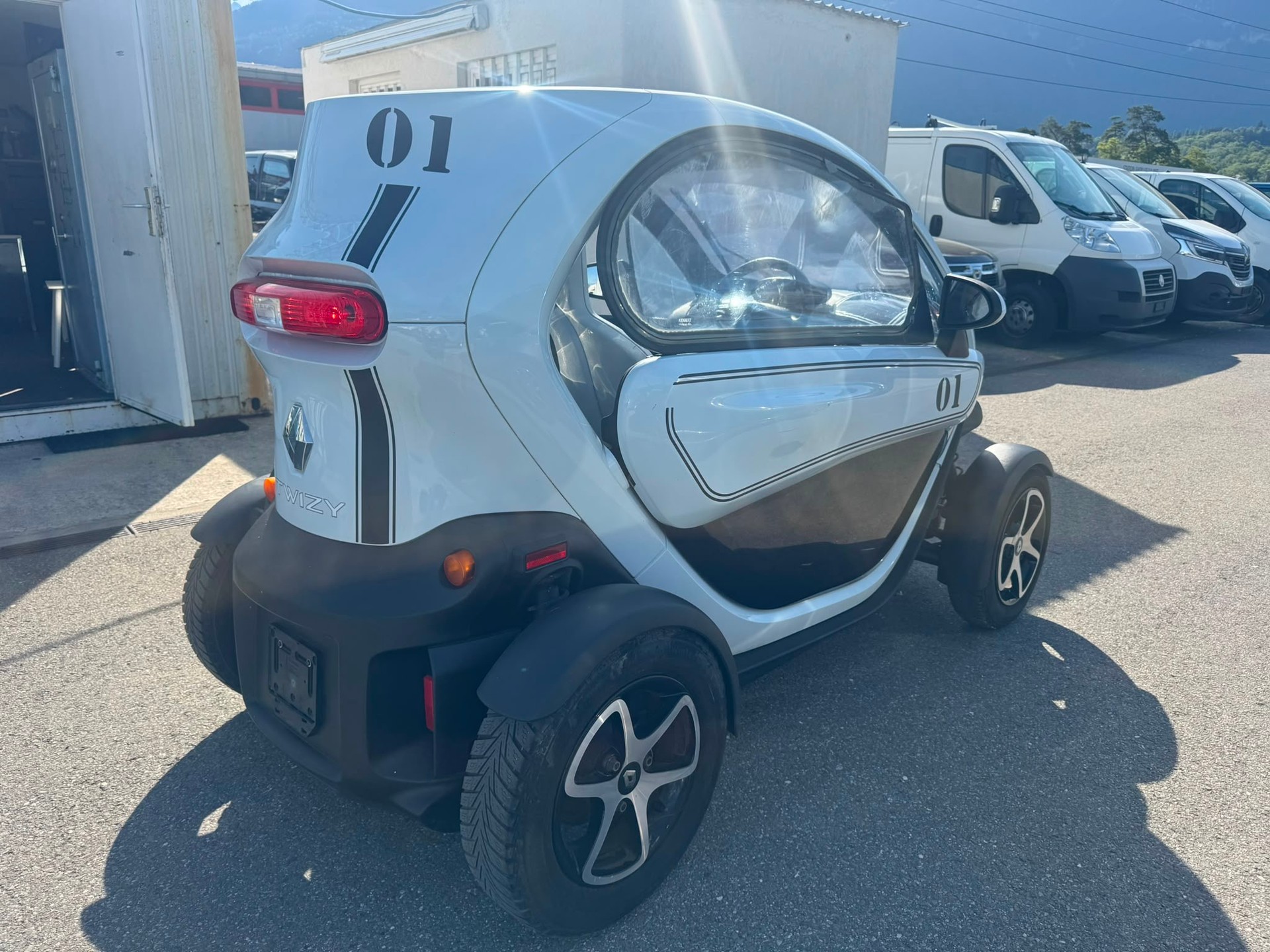 RENAULT Twizy Z.E. FP Intens Black (incl. Battery)-image-3