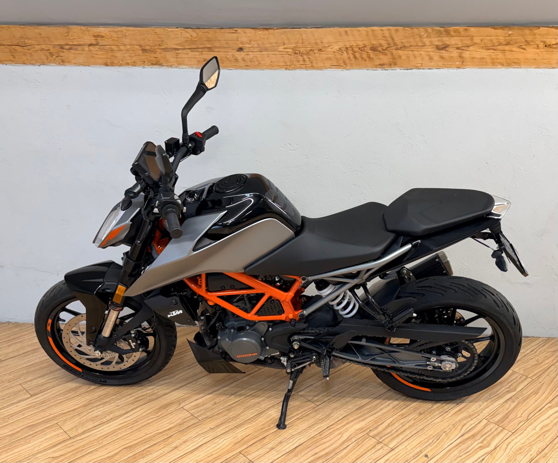 KTM 125 Duke-image-5