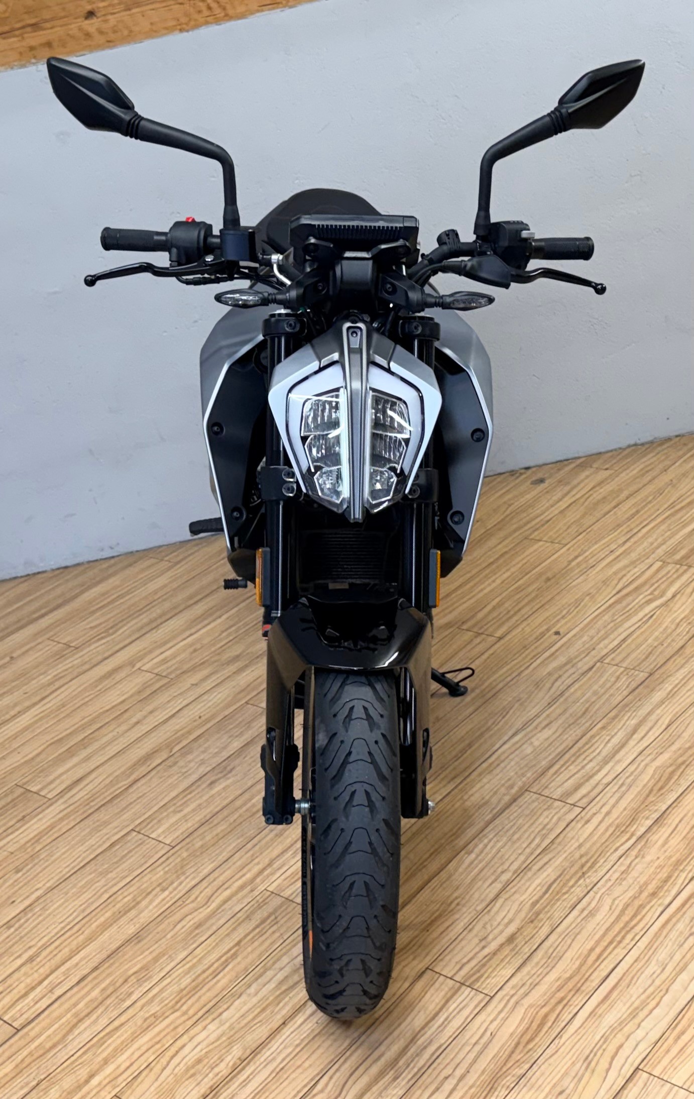 KTM 125 Duke-image-7