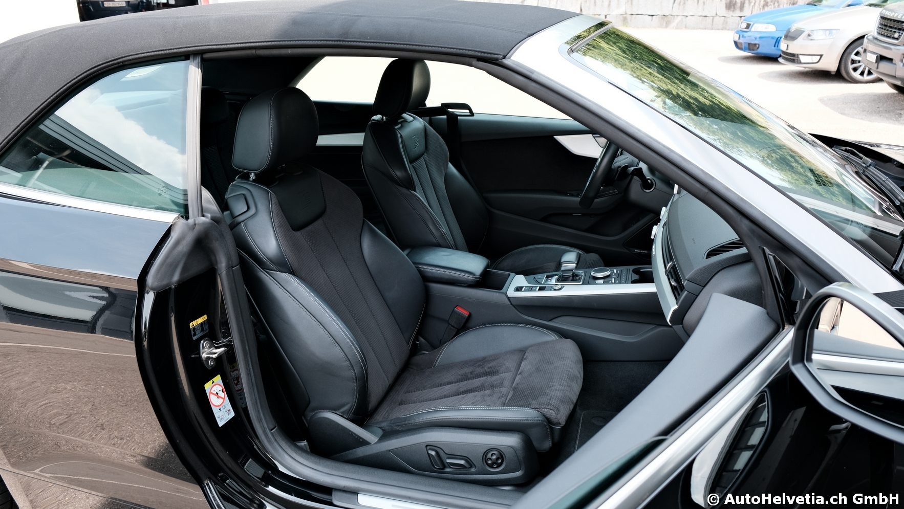 AUDI S5 Cabriolet 3.0 TFSI quattro tiptronic-image-13