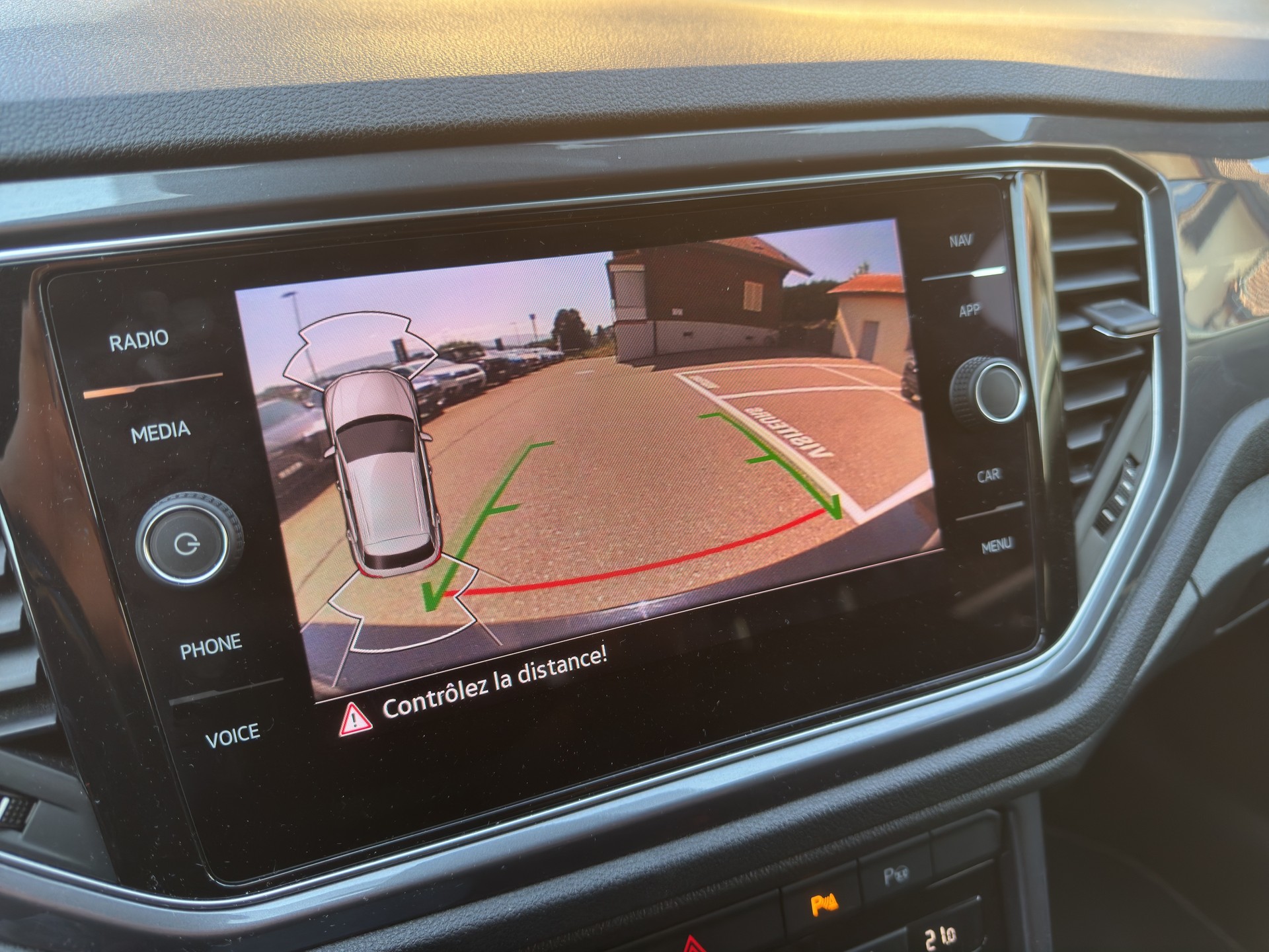 VW T-Roc 2.0 TSI Sport DSG 4motion-image-11