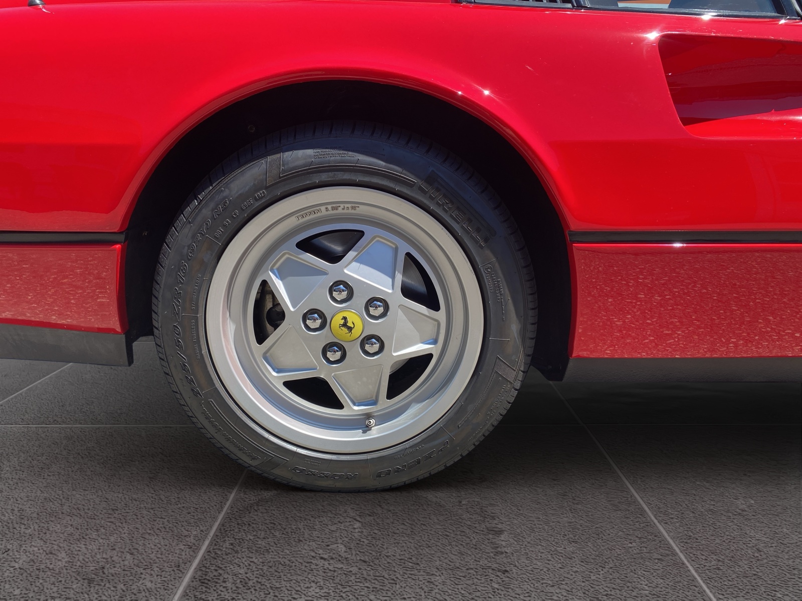 FERRARI 328 GTB-image-9