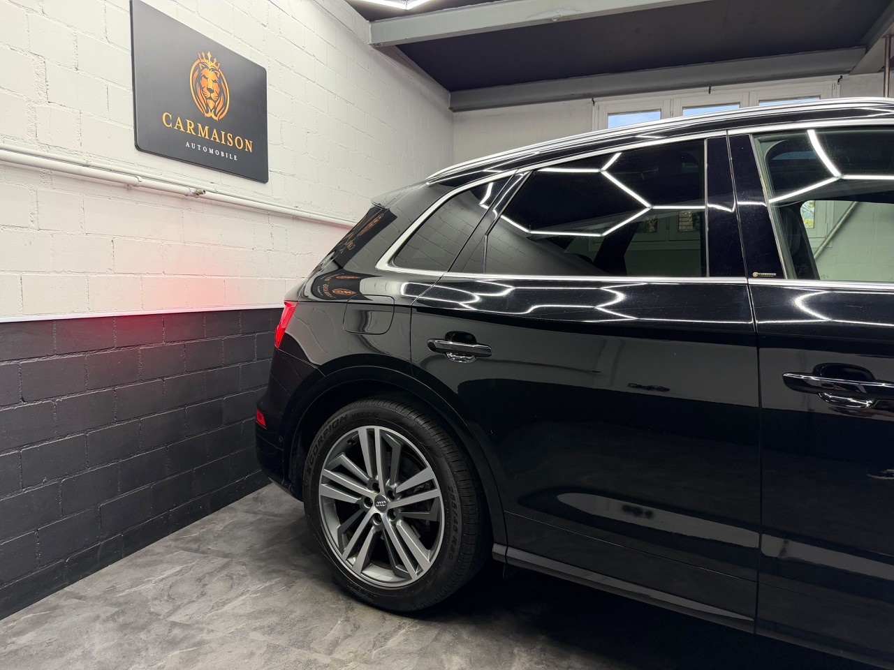 AUDI Q5 40 TDI Sport S-Line quattro | Luftfahrwerk | B&O Soundsystem | Head-Up | 360 Kamera | Panorama Dach | CH-Auto | AHK 2.4T-image-4