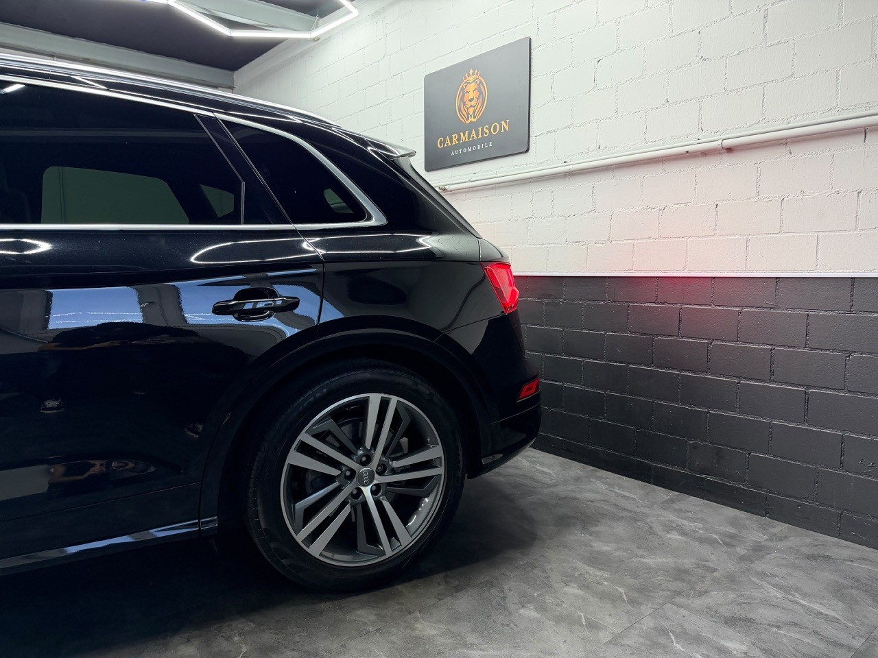 AUDI Q5 40 TDI Sport S-Line quattro | Luftfahrwerk | B&O Soundsystem | Head-Up | 360 Kamera | Panorama Dach | CH-Auto | AHK 2.4T-image-3